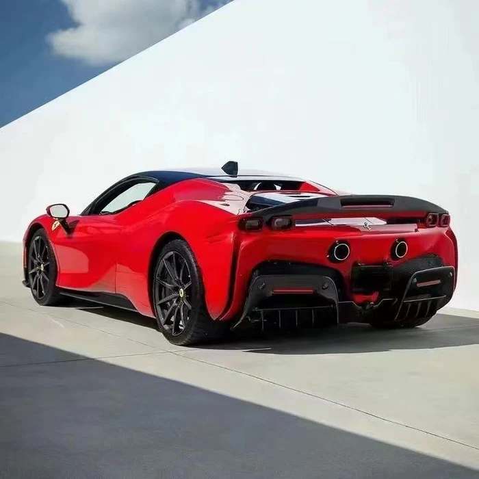 FERRARI SF90 Pre-Preg (Kuru) Karbon Fiber Arka Kuyruk & Spoiler