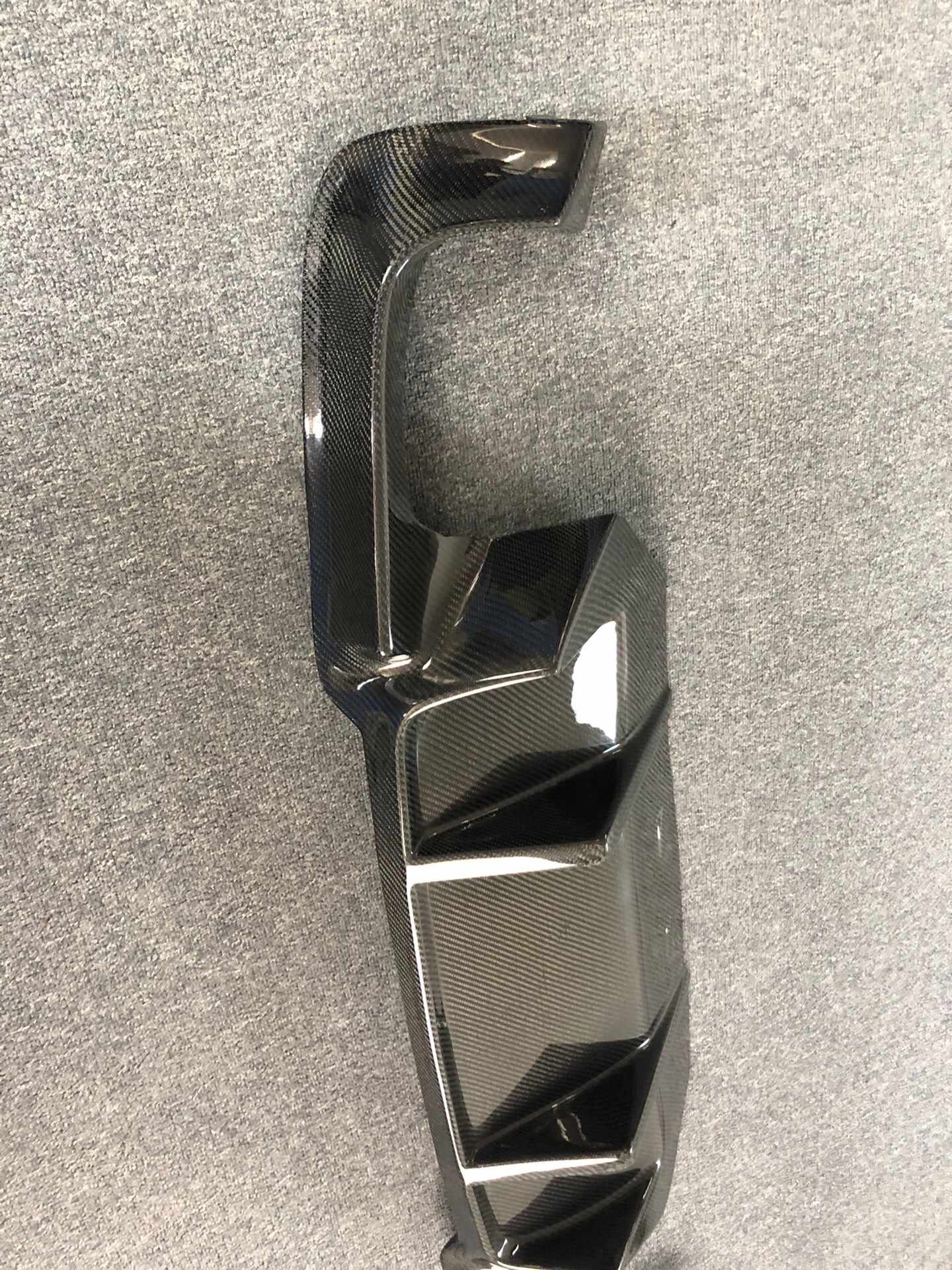 BMW M5 F10 Pre-Preg (Kuru) Karbon Fiber Arka Difüzör