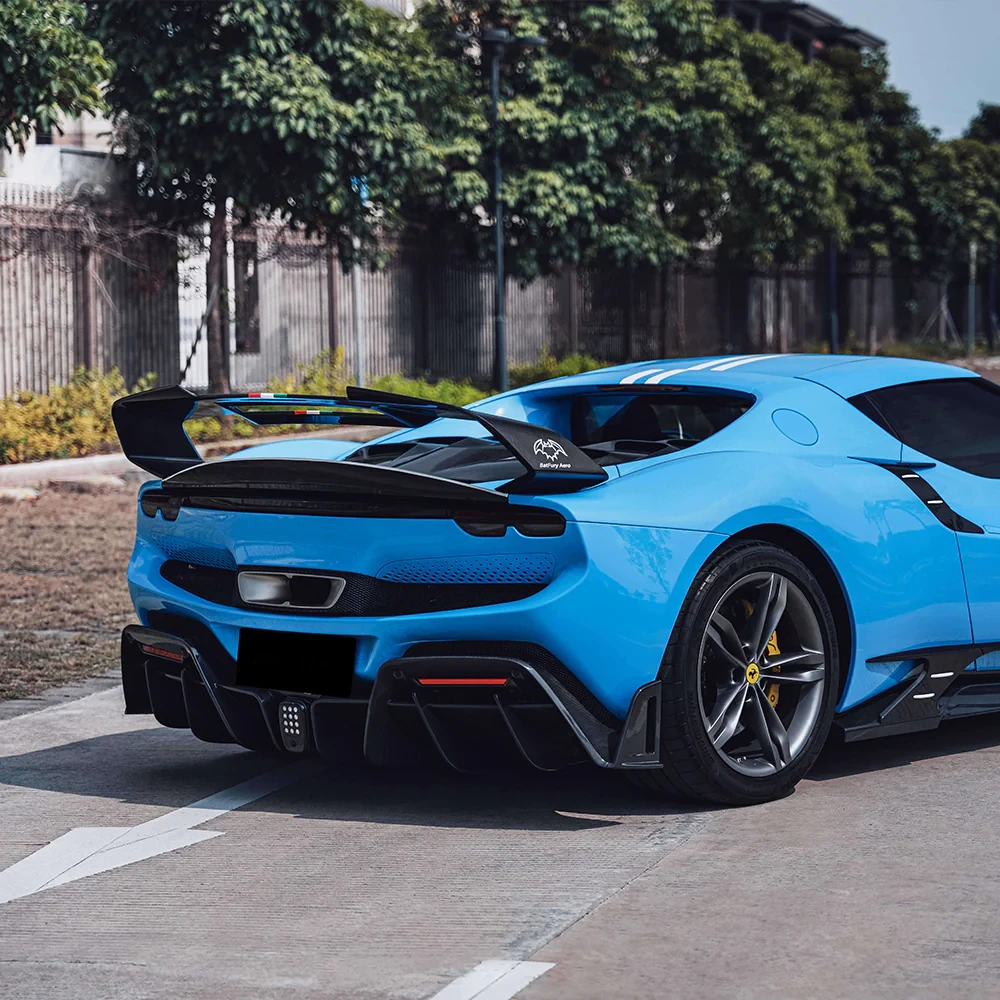 FERRARI 296 GTB/GTS Pre-Preg (Kuru) Karbon Fiber BF Arka Difüzör