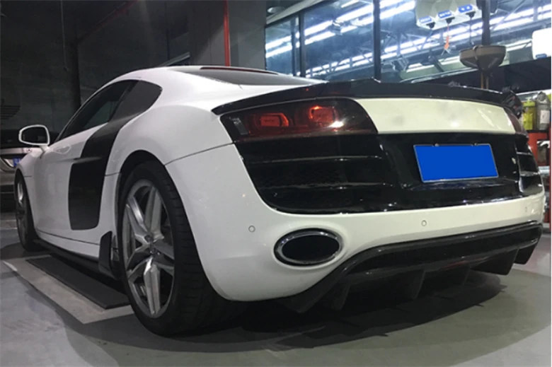 AUDI R8 Carbon Fiber Splitter Rear Lip Diffuser Gen1 2008-2015