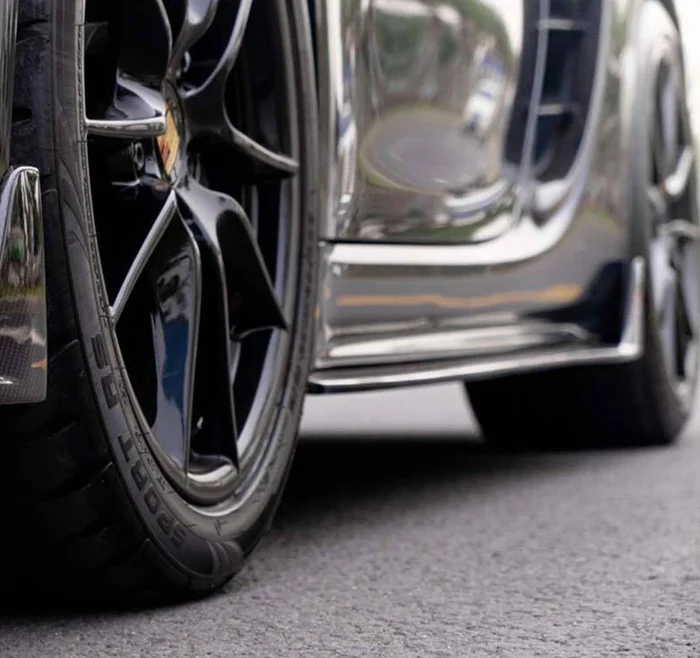 PORSCHE 718 Pre-Preg (Kuru) Karbon Fiber Yan Marşpiyel