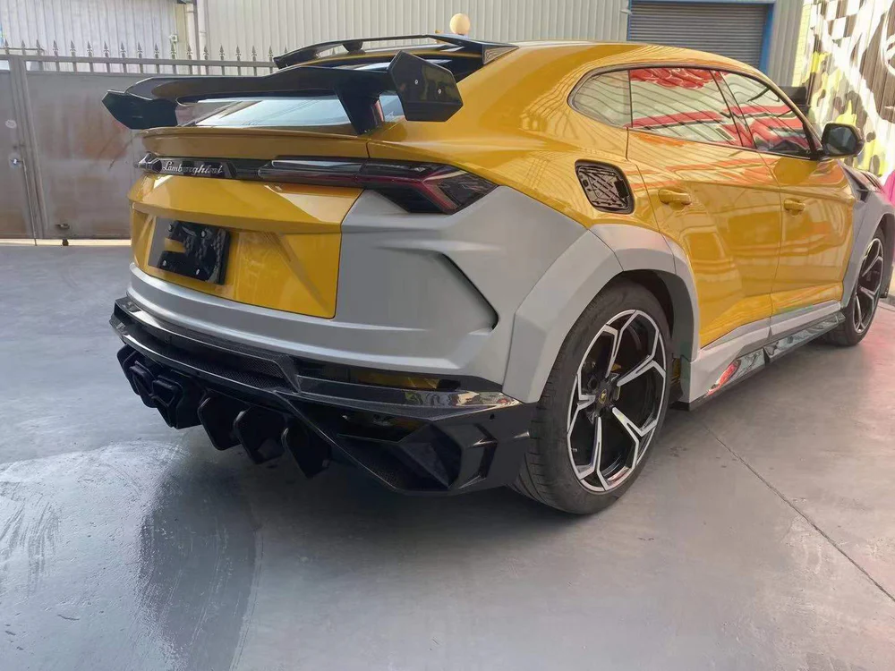 LAMBORGHINI URUS Pre-Preg (Kuru) Karbon Fiber MSY Spoiler