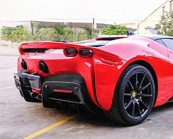 FERRARI SF90 Pre-Preg (Kuru) Karbon Fiber Arka Difüzör