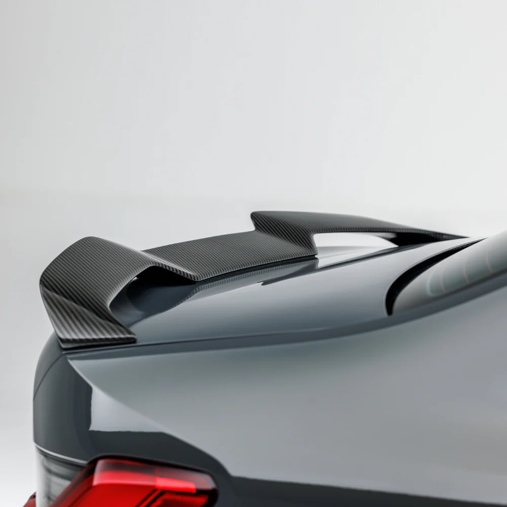 BMW M3/M4 G80/G82 Pre-Preg (Kuru) Karbon Fiber V Spoiler