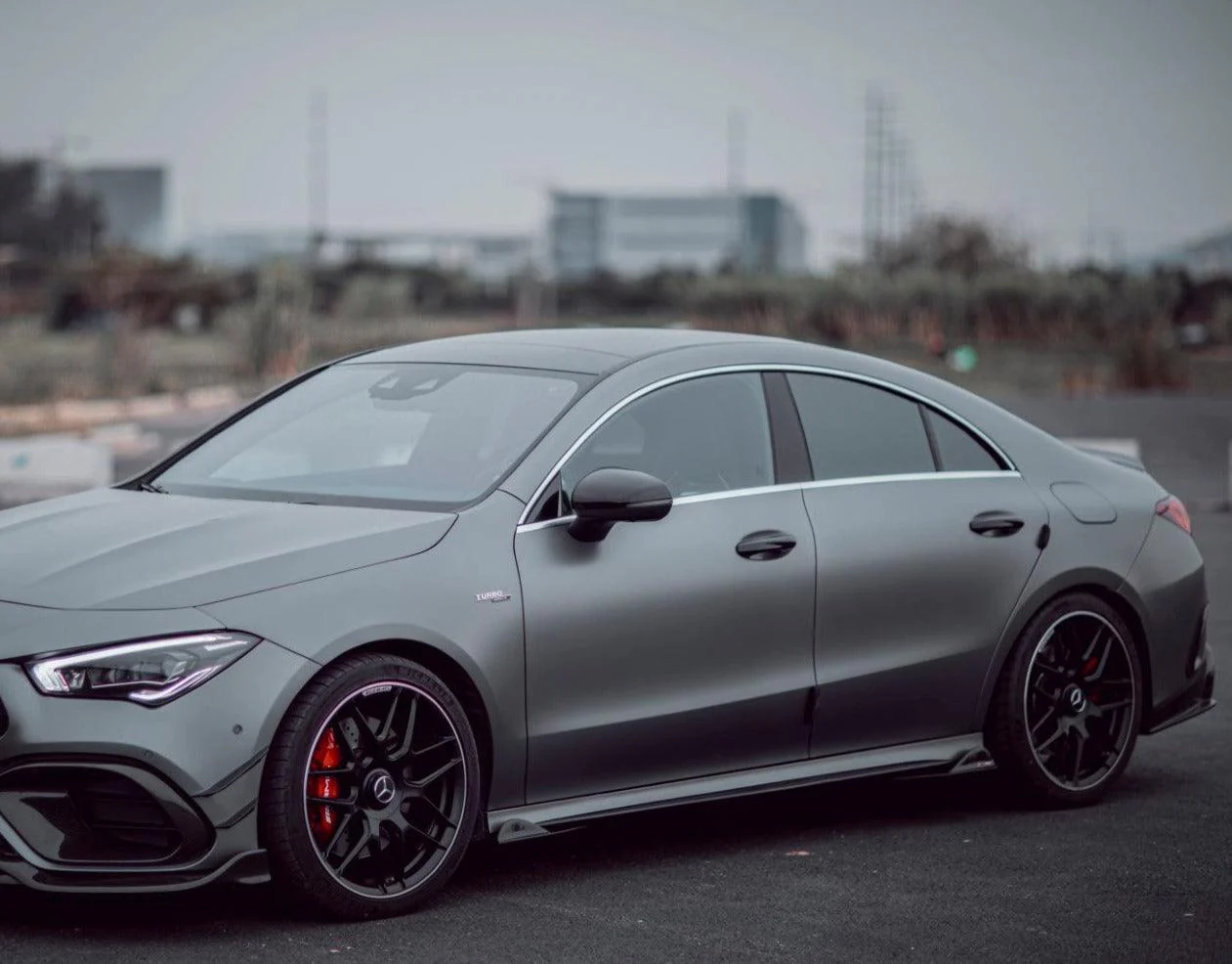 MERCEDES-BENZ AMG C118 Pre-Preg (Kuru) Karbon Fiber Yan Marşpiyel Ek