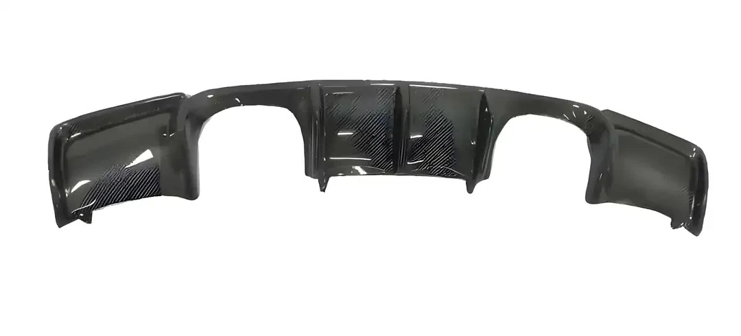 BMW M3 E90/E92 Pre-Preg (Kuru) Karbon Fiber V Arka Difüzör
