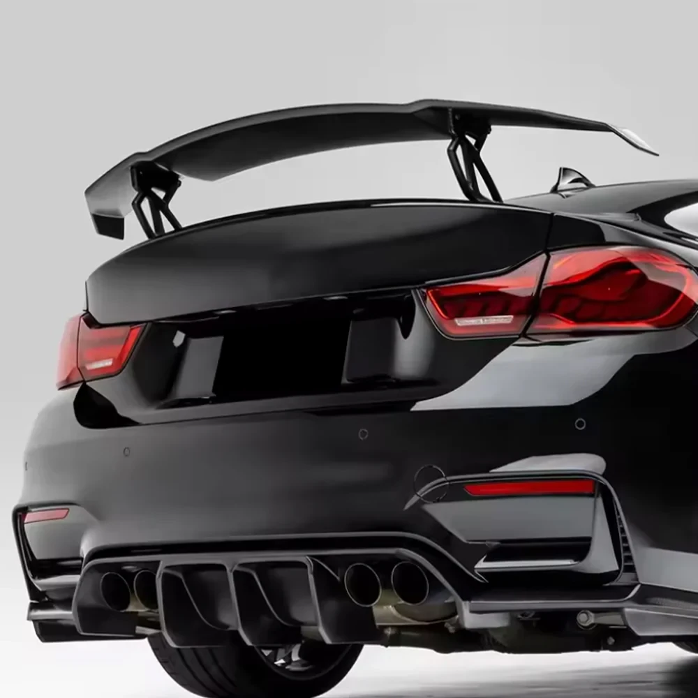 BMW M3/M4 F80/F82/G80/G82 Pre-Preg (Kuru) Karbon Fiber V Spoiler