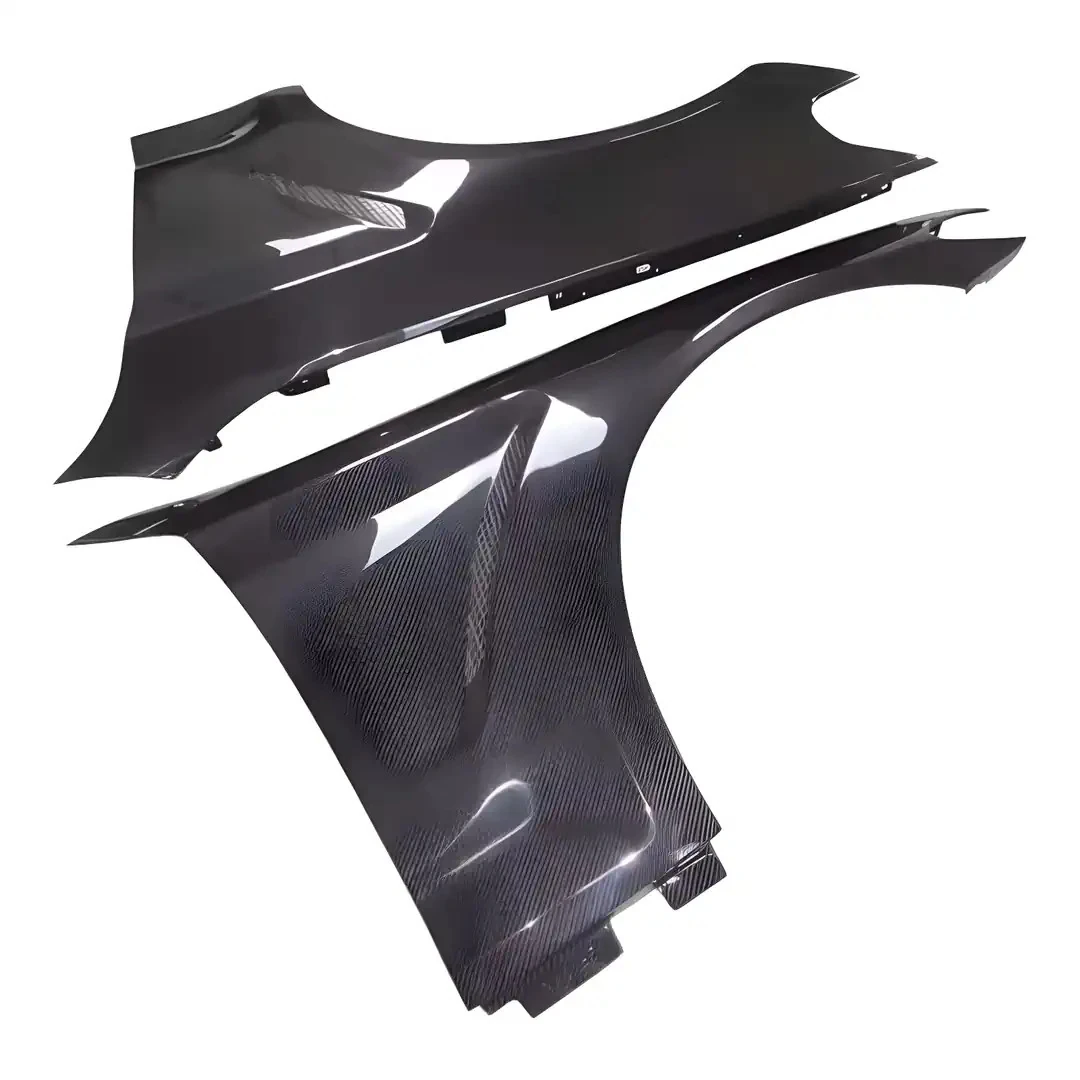 BMW M5 F90 Pre-Preg (Kuru) Karbon Fiber Hava Kanallı Ön Çamurluk