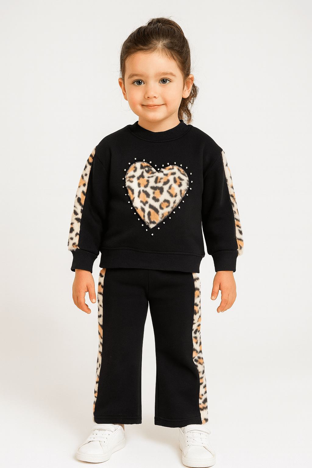 LEOPARLI KALPLİ TAKIM
