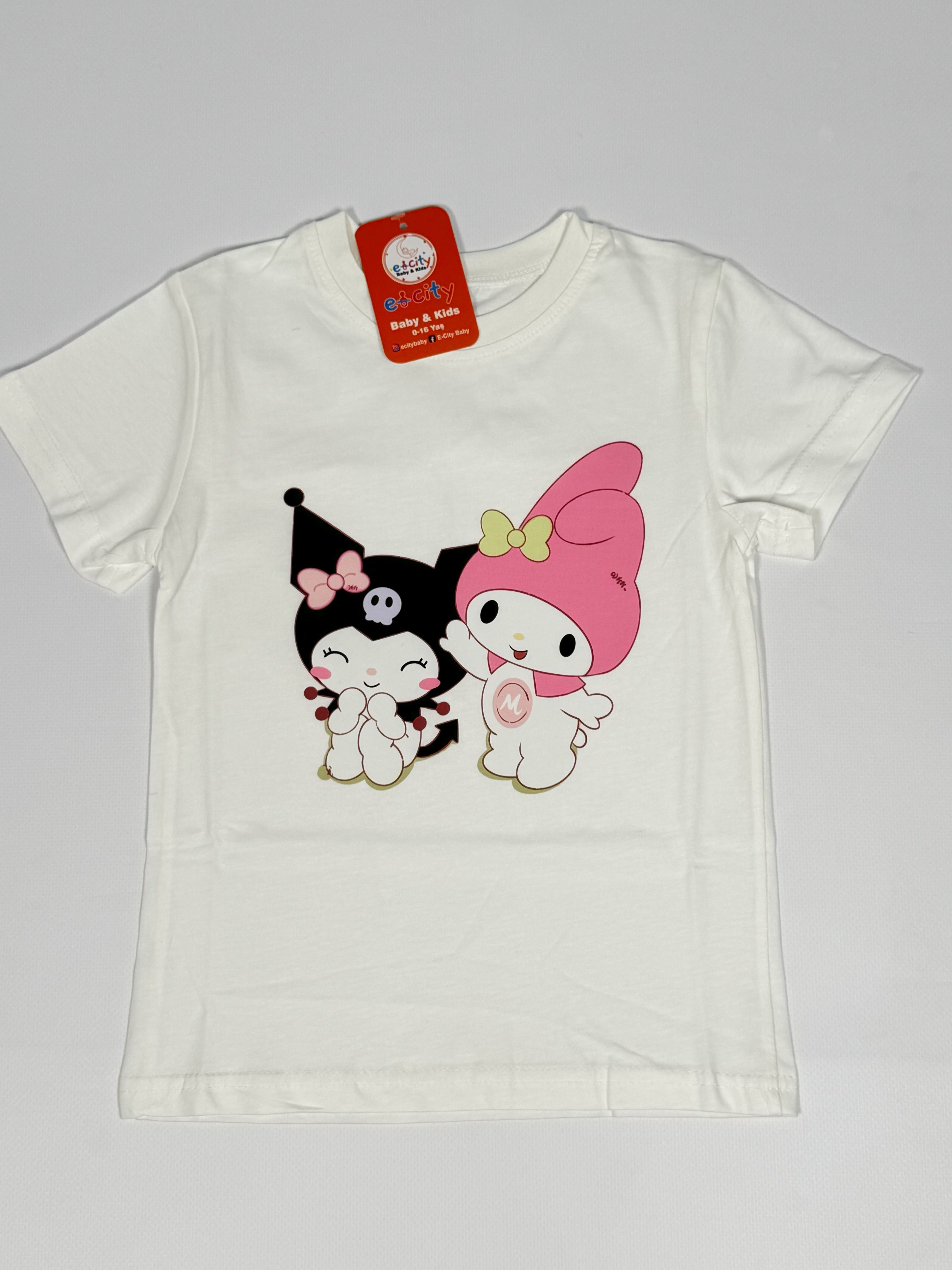 KUROMİ VE MELODY BASKILI BASİC TİŞÖRT