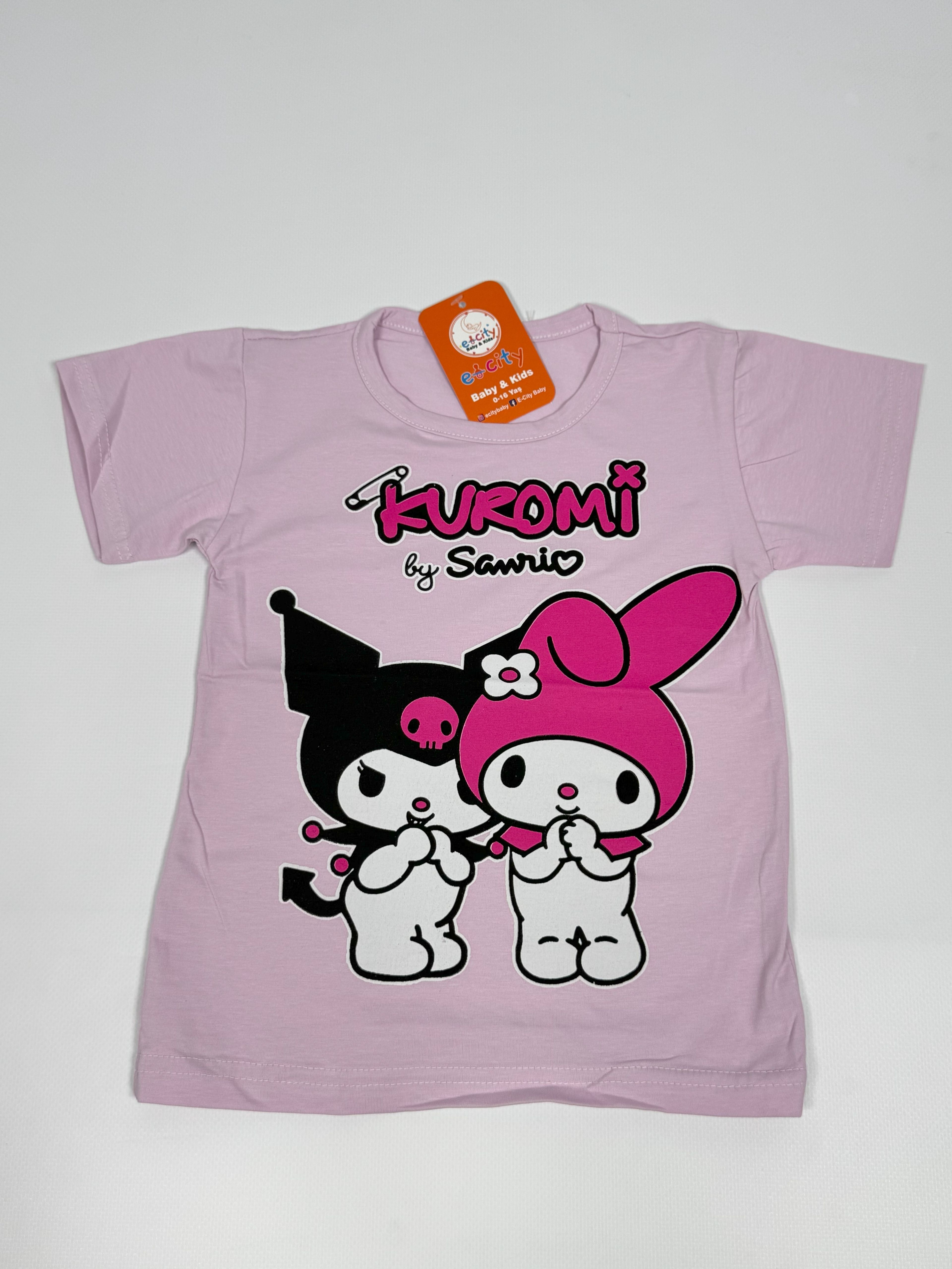 KUROMİ VE MELODY BASKILI TİŞÖRT LİLA