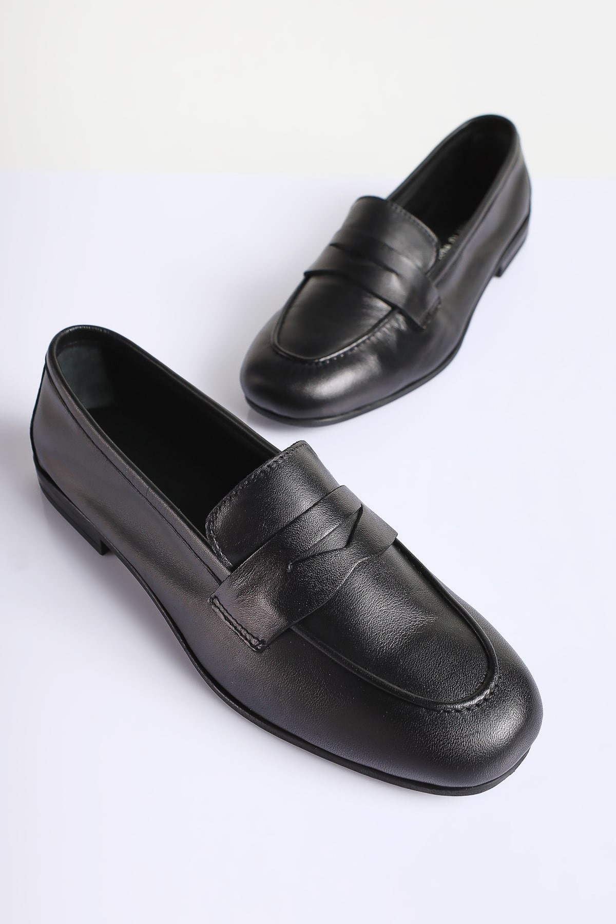 NO50 Siyah Hakiki Deri Klasik Loafer