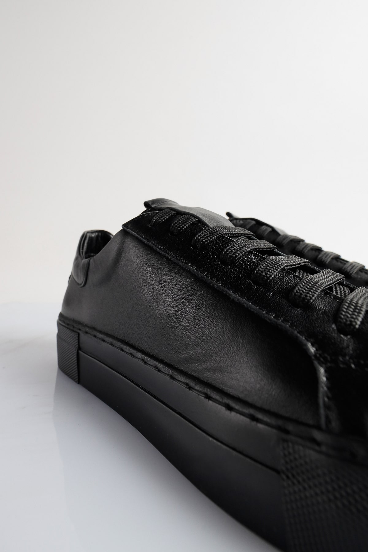 NO13 Siyah Hakiki Deri Sneaker