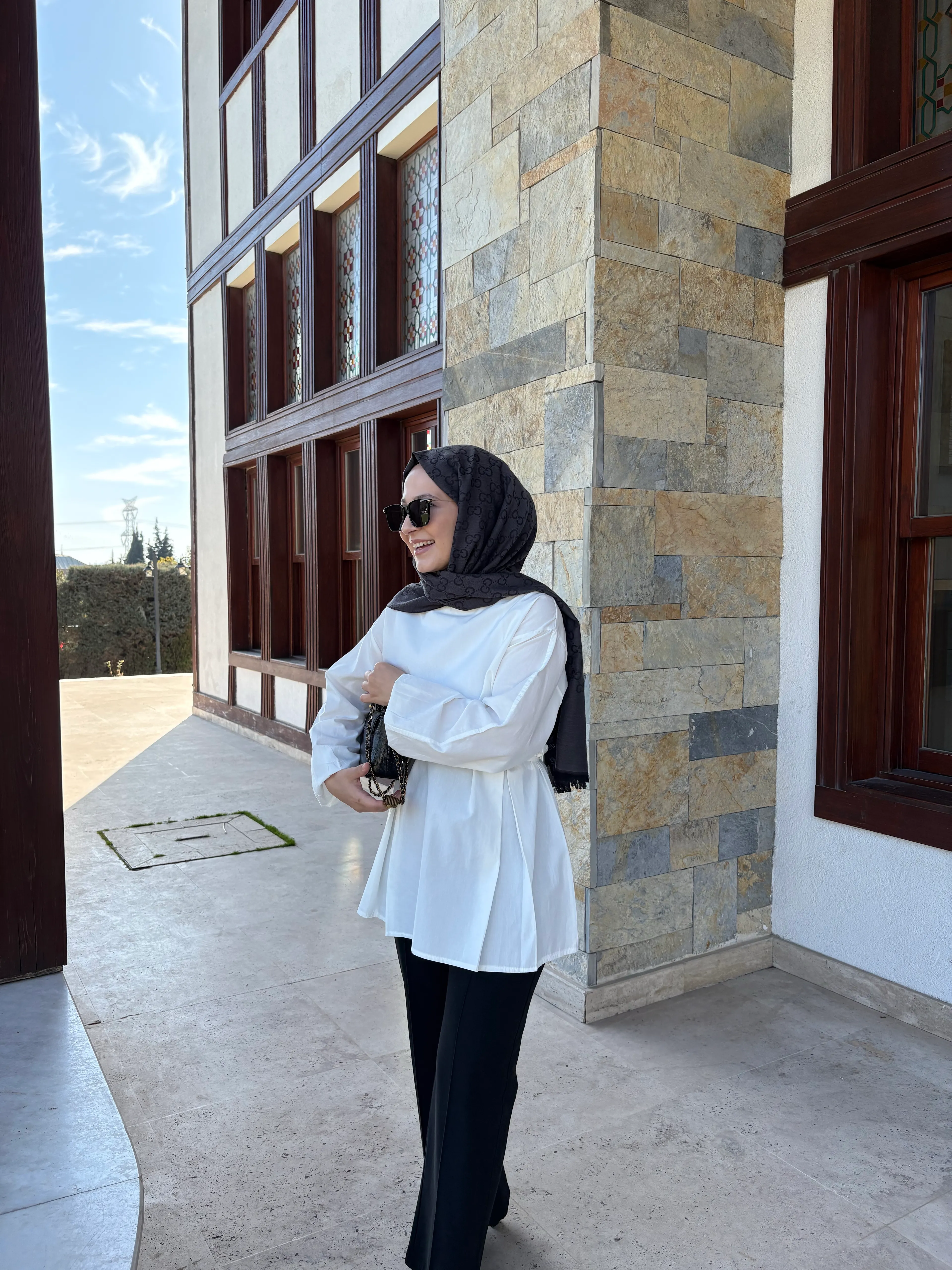 Belden Pile Detaylı Gömlek  image