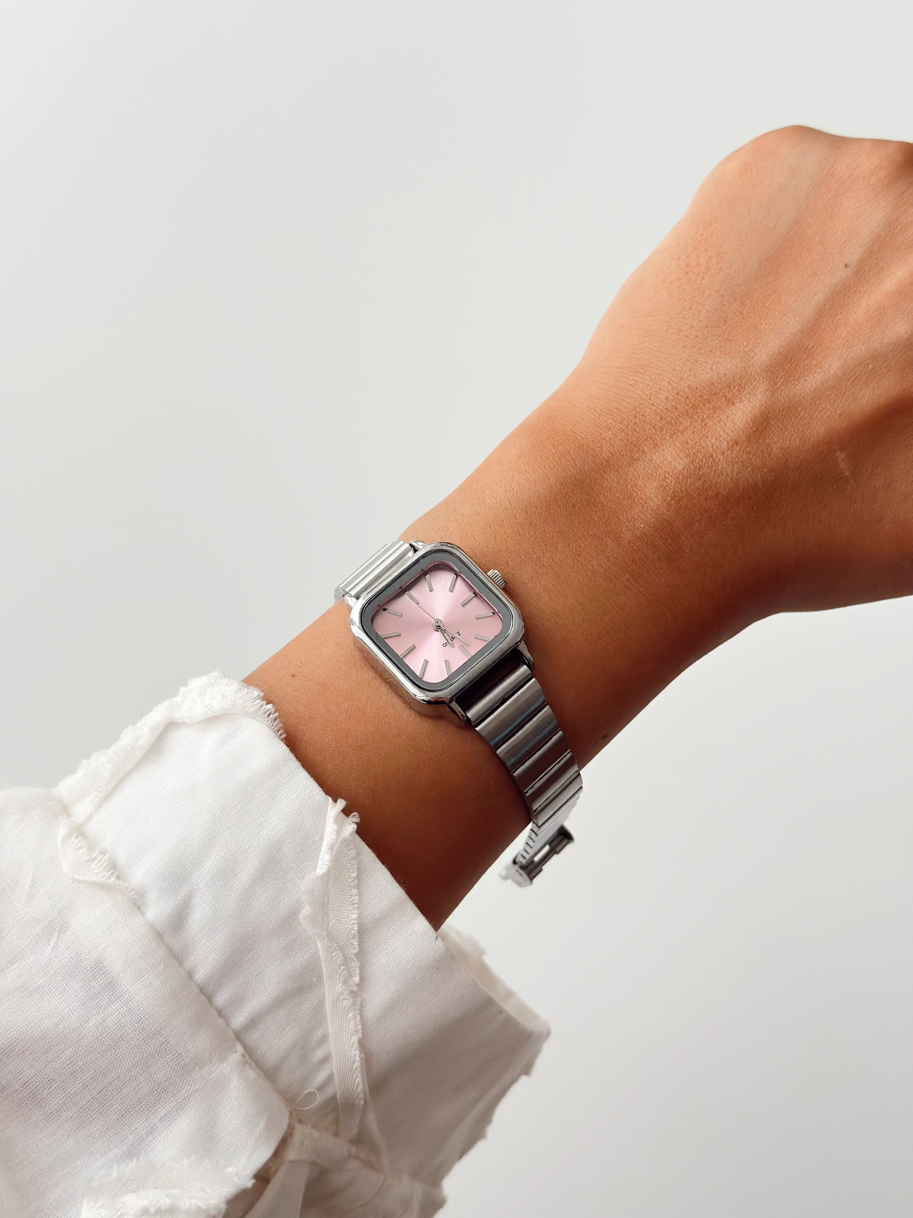 Ciud Rodyum Pembe Saat