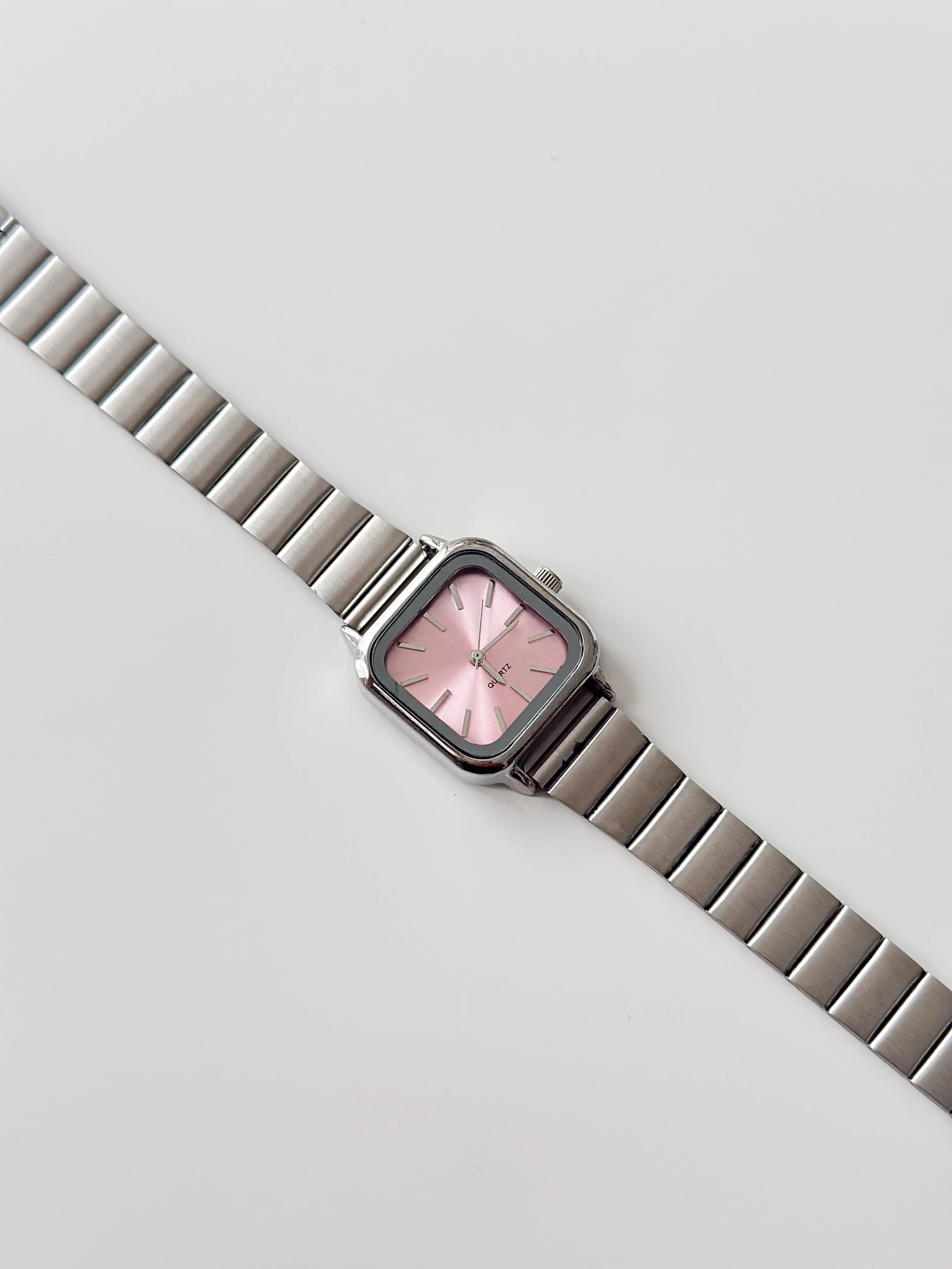 Ciud Rodyum Pembe Saat