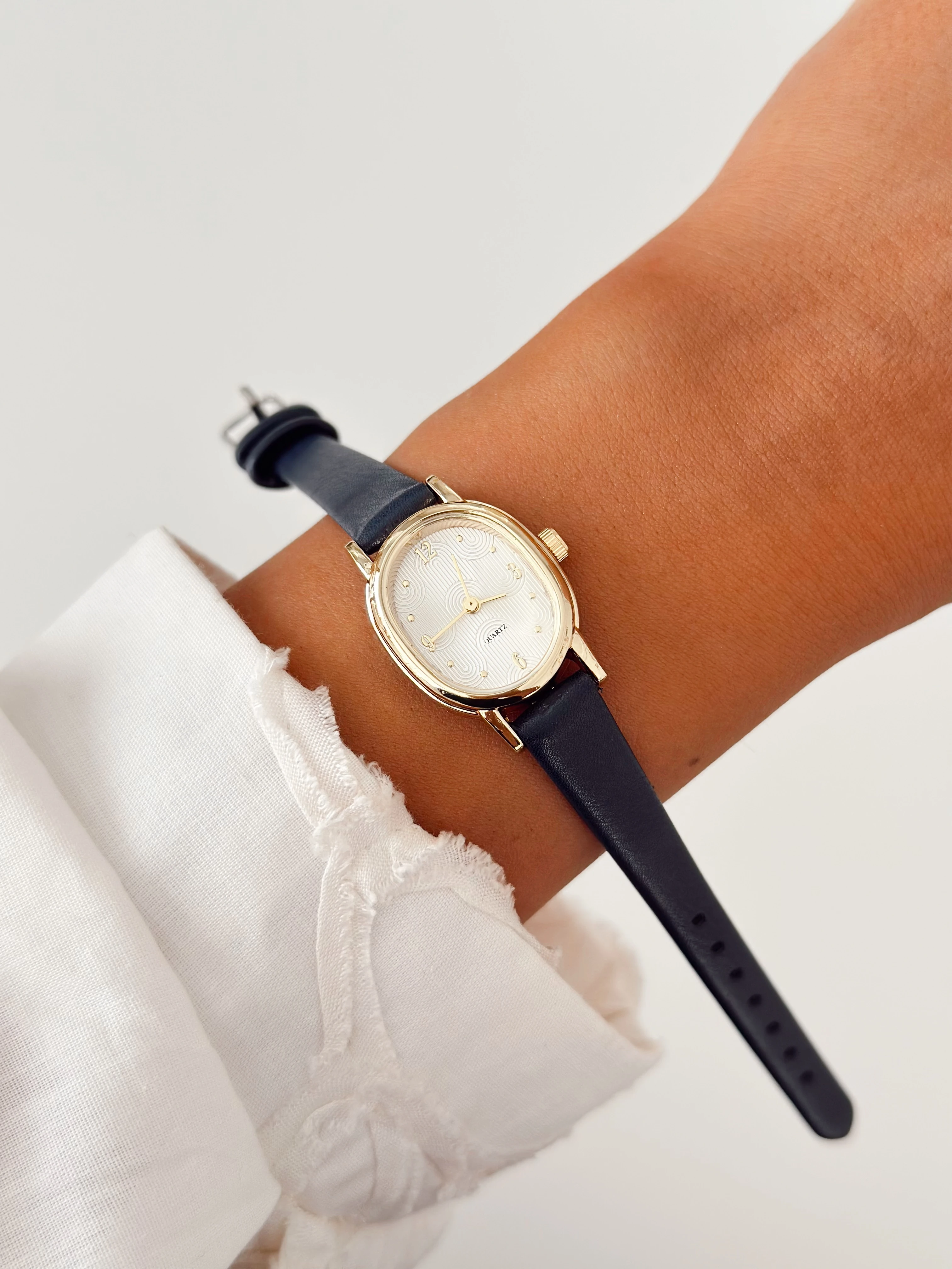 Petric Gold Lacivert Saat