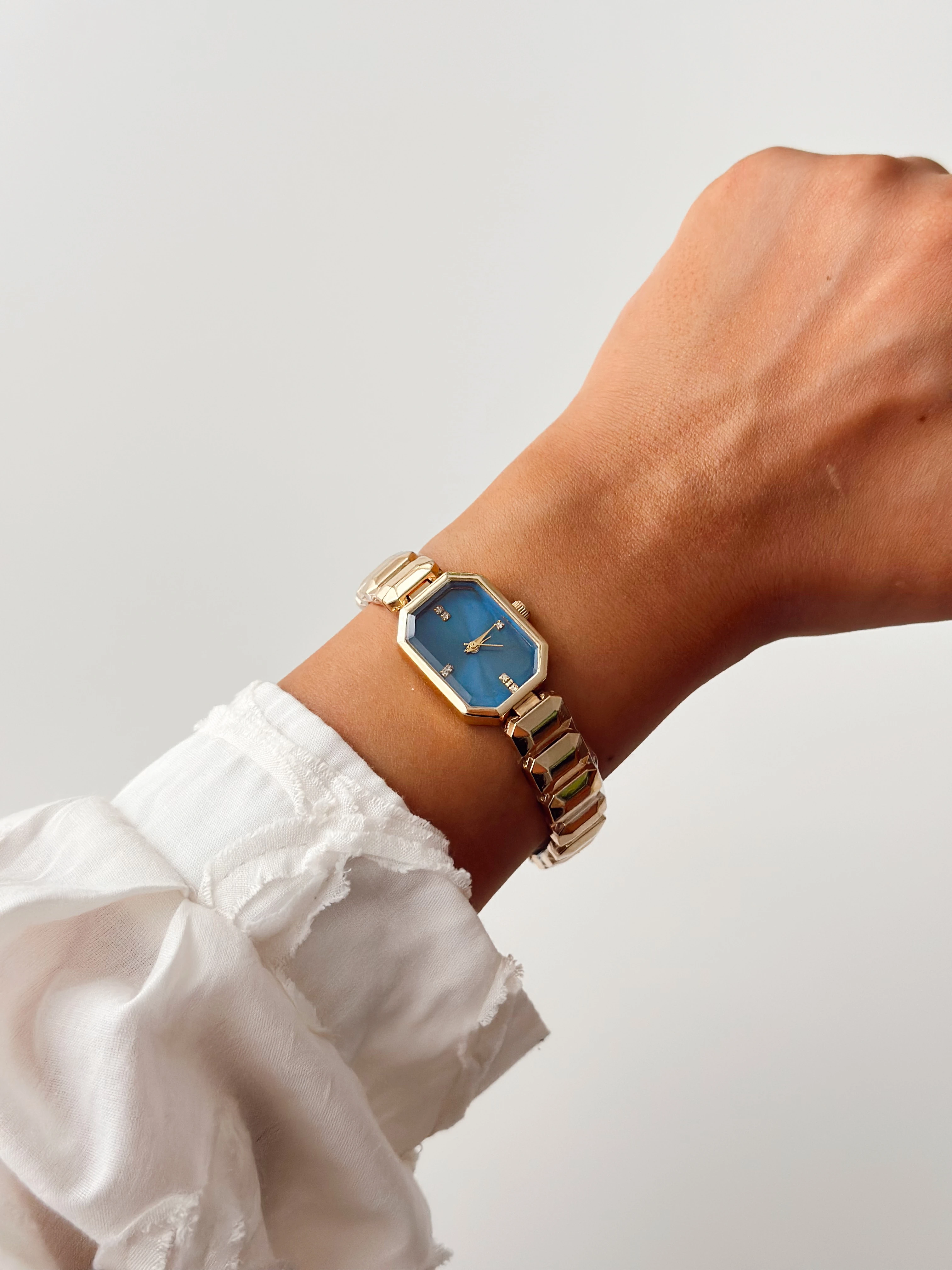 Beulis Gold Lacivert Saat