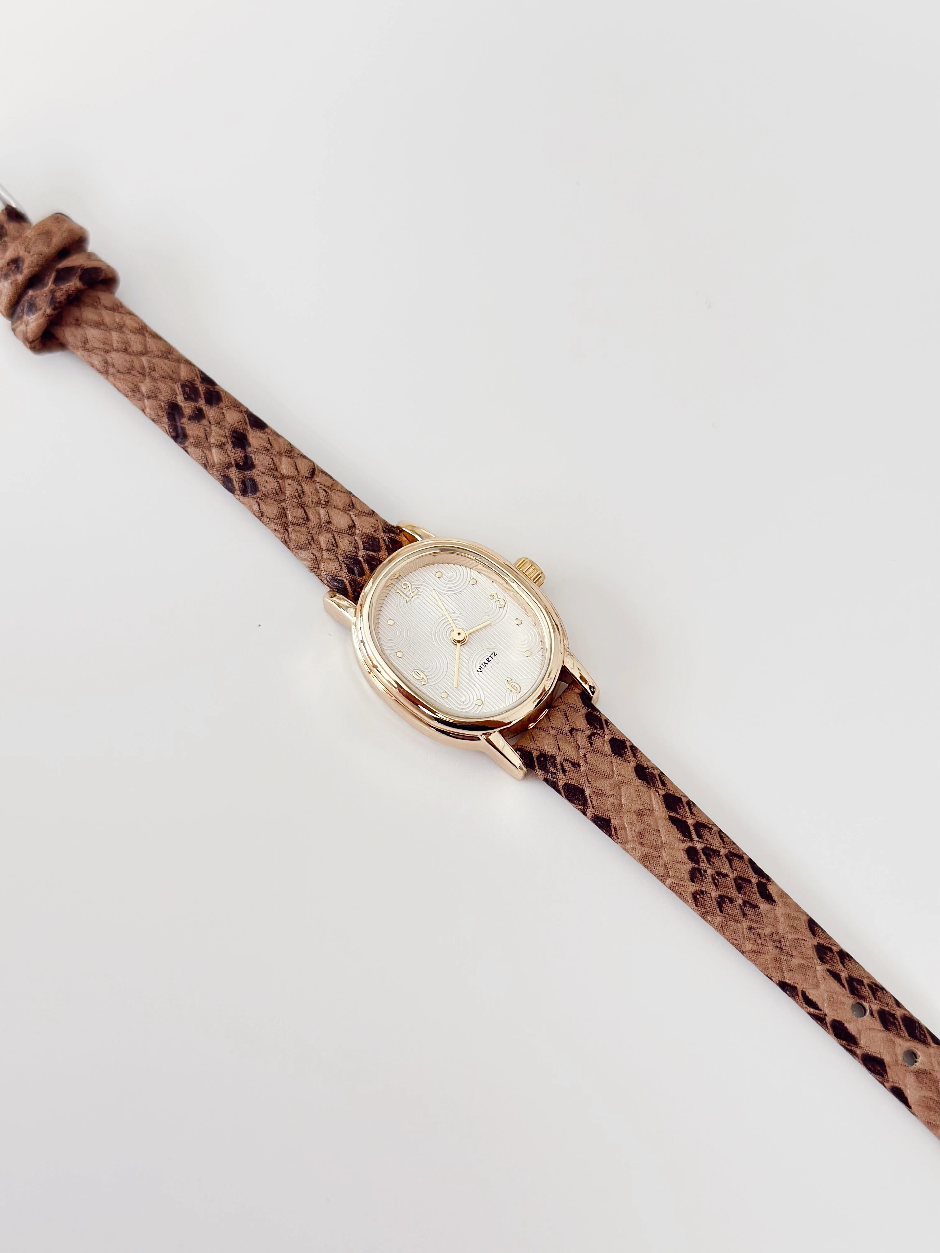 Petric Gold Desen Saat