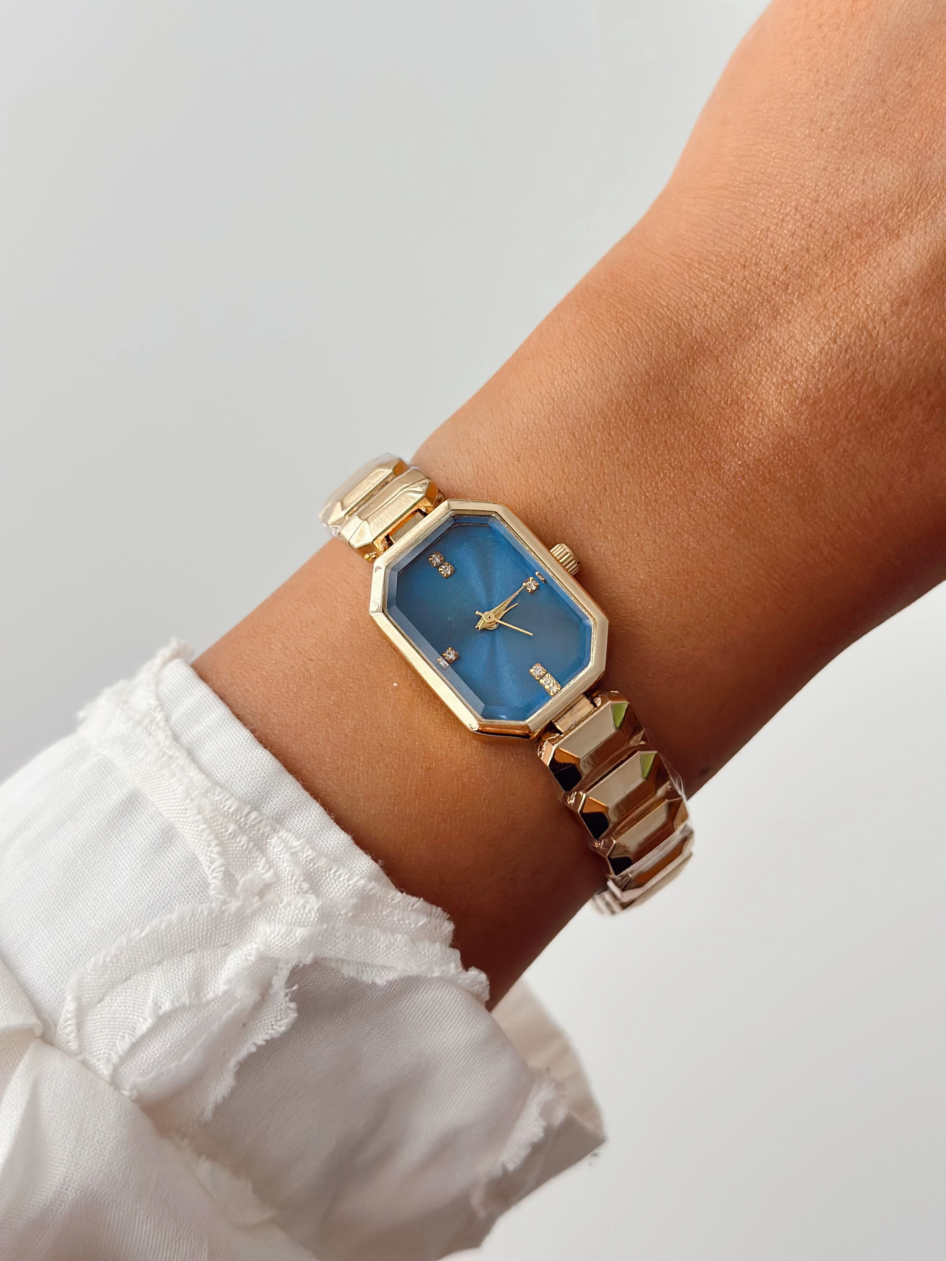 Beulis Gold Lacivert Saat