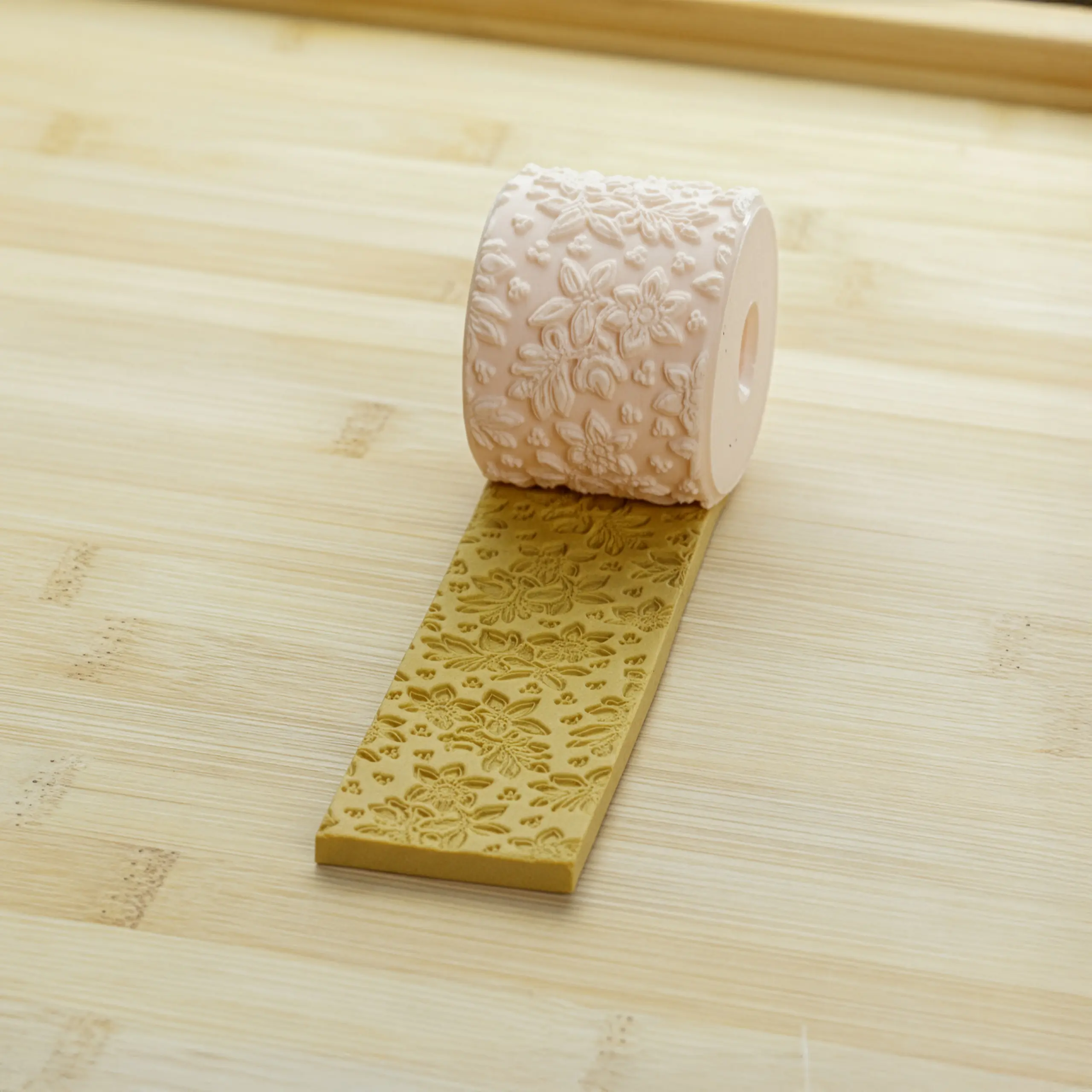 Çiçek Bahçesi Desen Rulosu