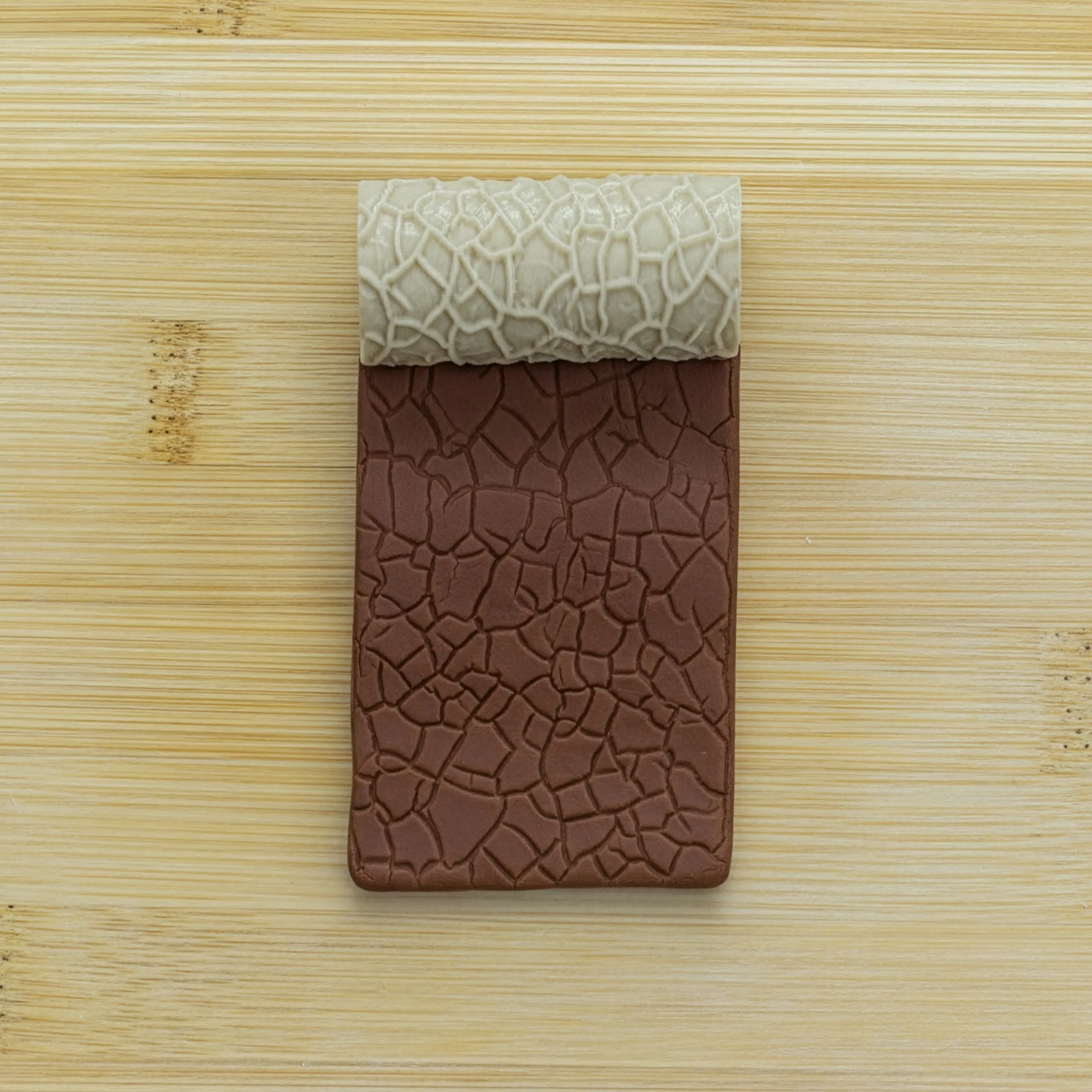 Çatlak Toprak Desen Rulosu