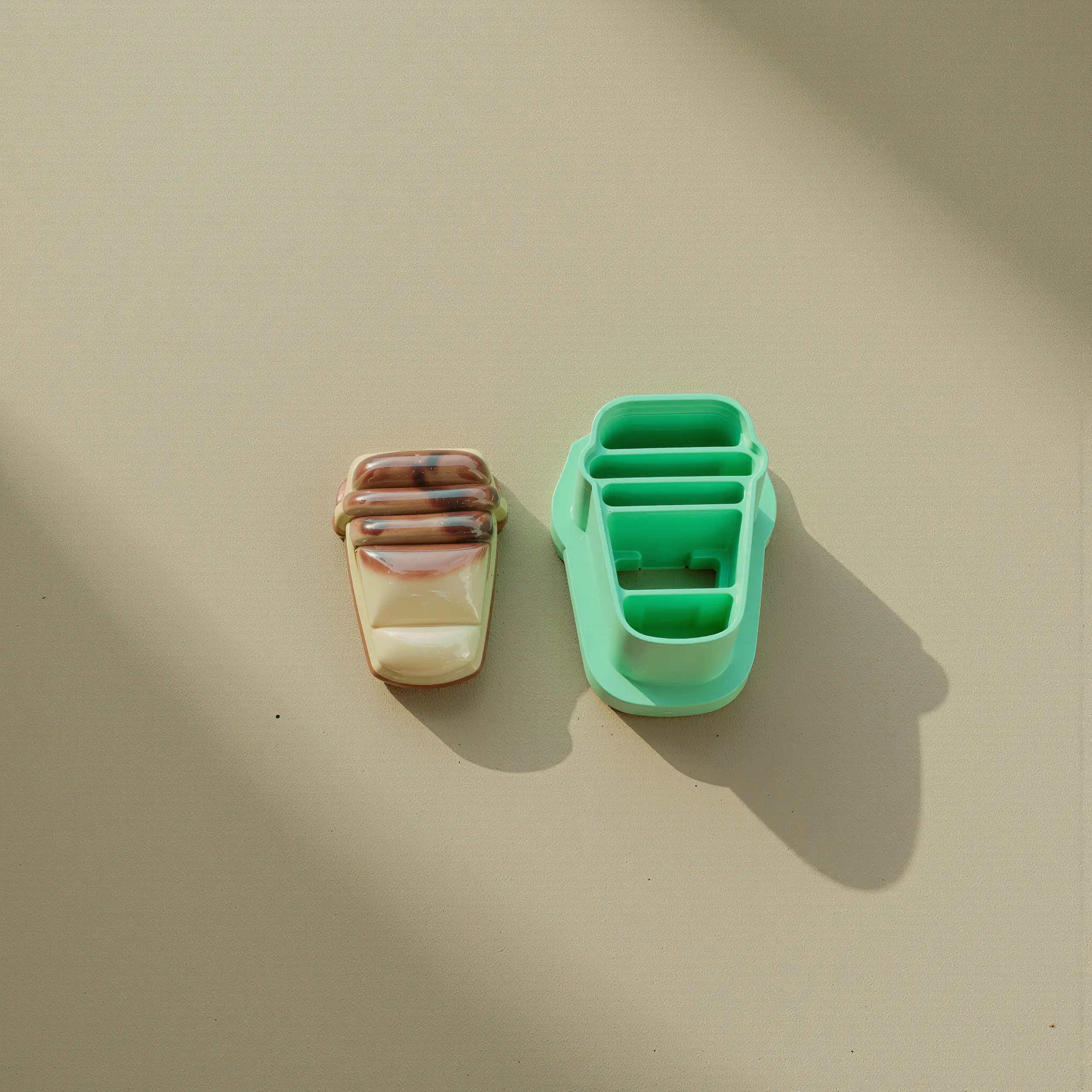 Karton Kahve Bardaklı Form Kesici