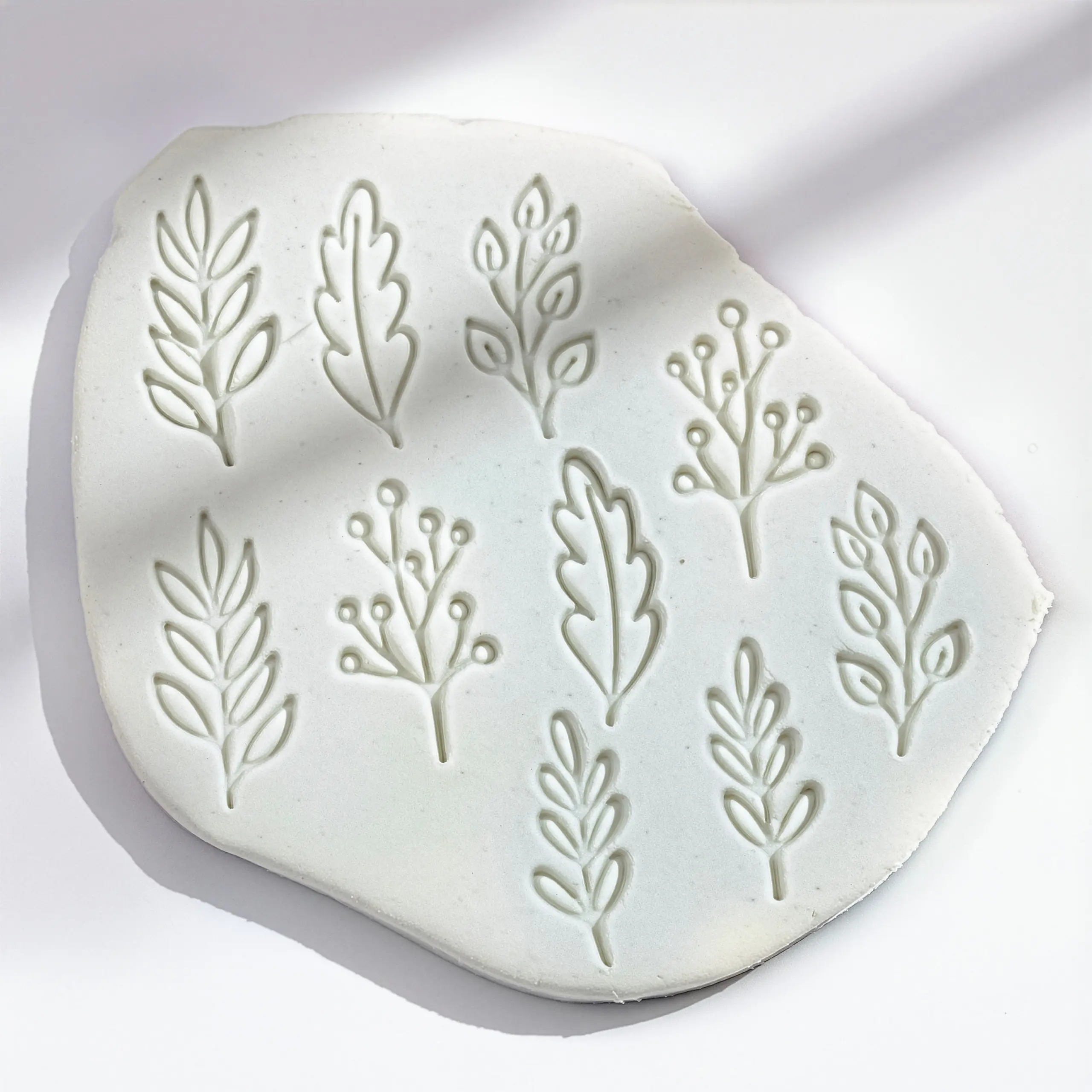 Floral Yaprak Desen Damga Seti - 10 Parça