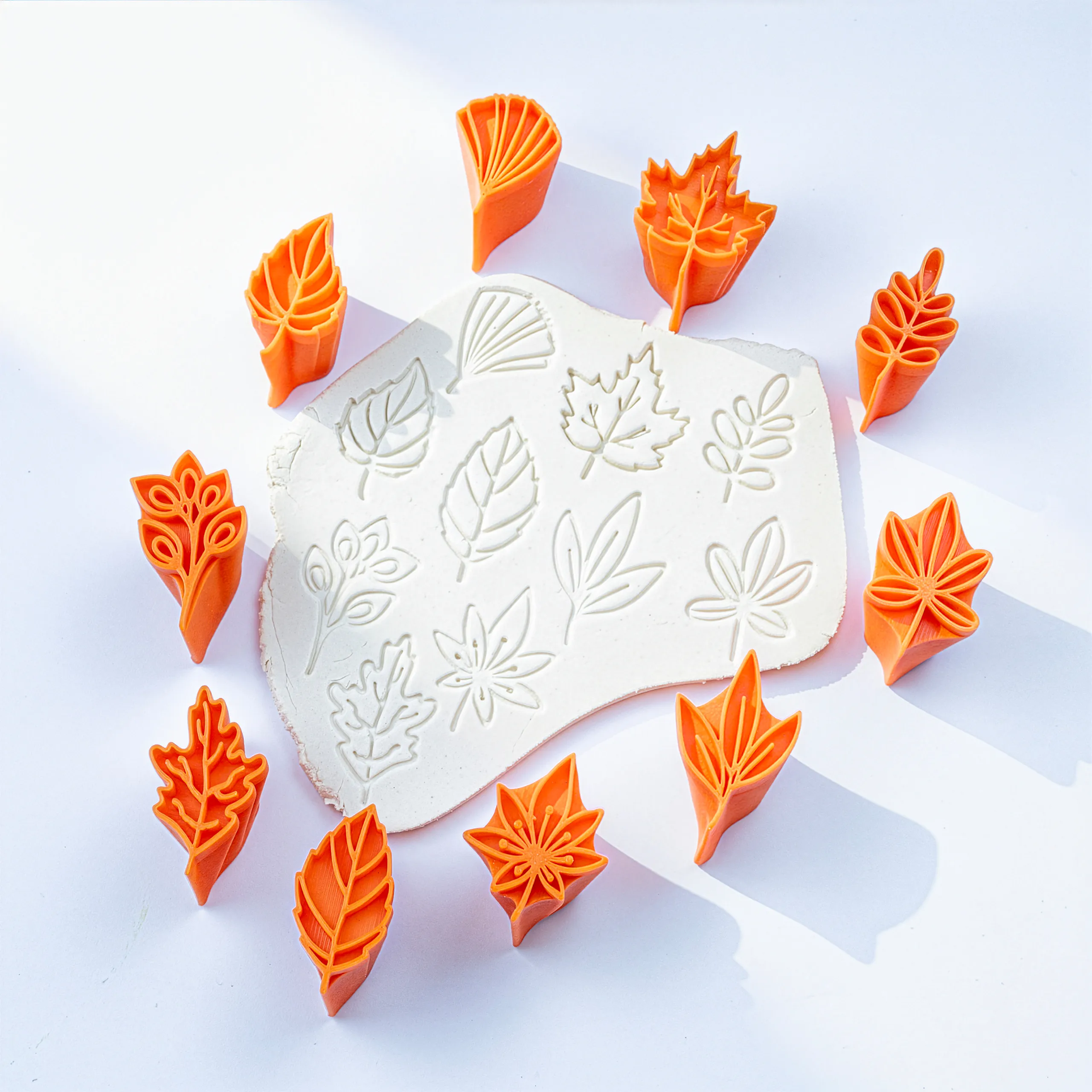 Dekoratif Yapraklar Damga Seti - 30 mm 10 Parça 