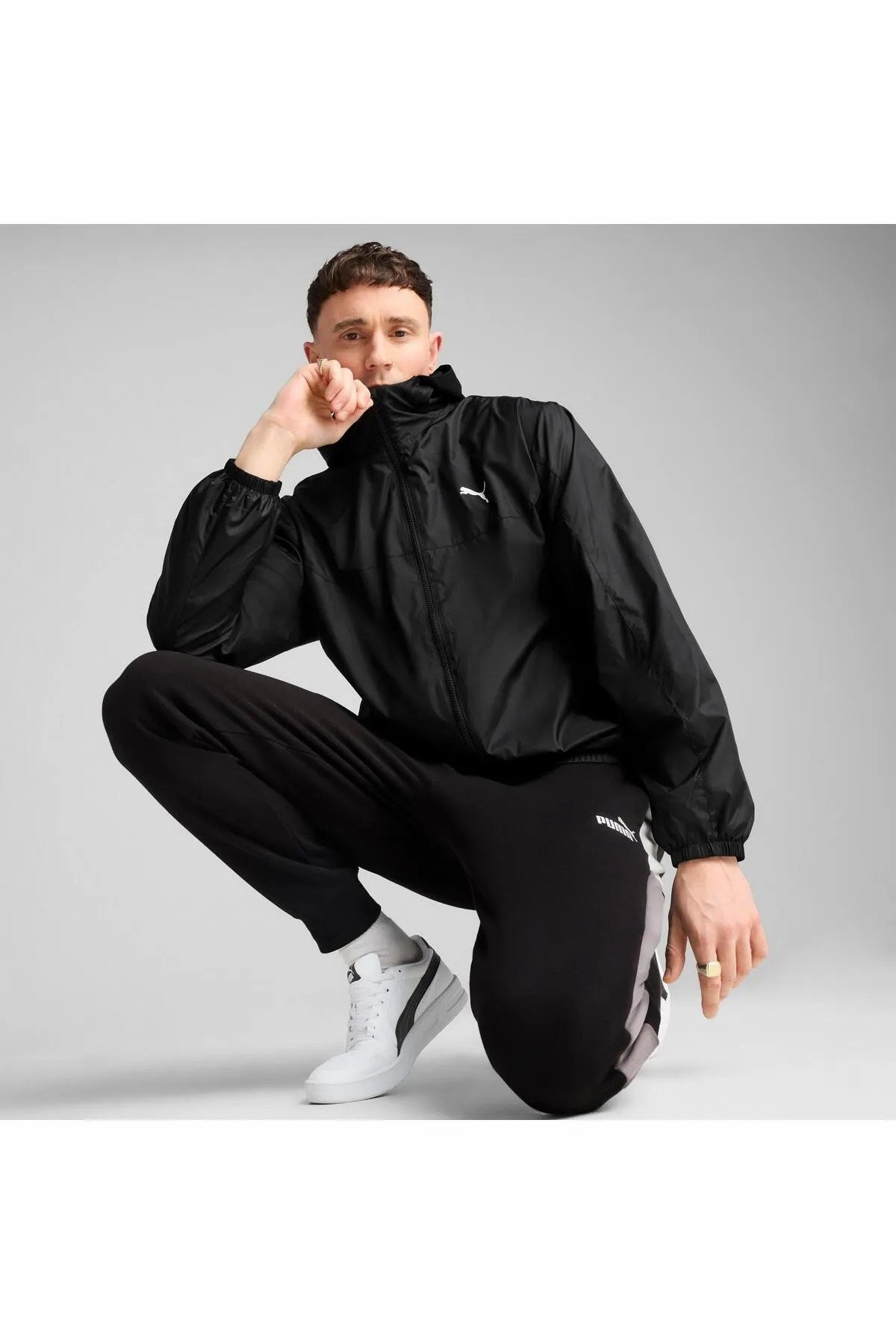 Puma Ess Regular Windbreaker Erkek Ceket 68462501 - SİYAH