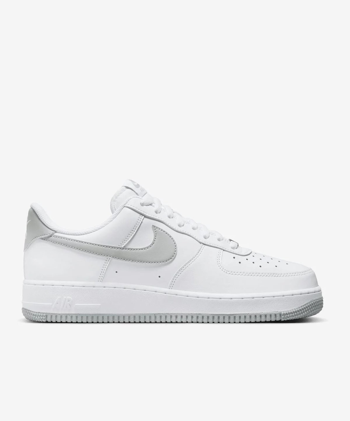 Nike Air Force 1 '07 Erkek Sneaker Ayakkabı FJ4146-100 - BEYAZ