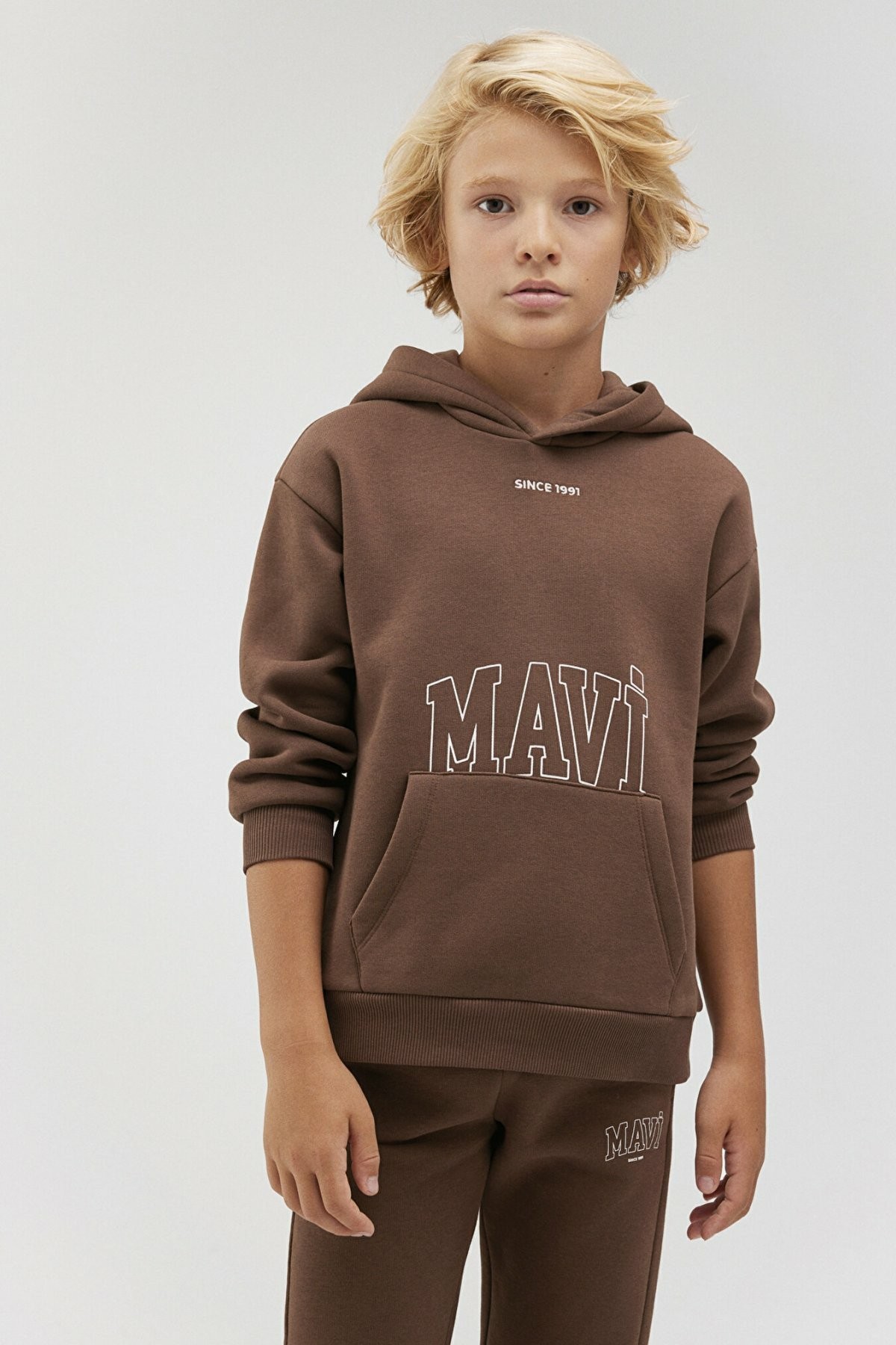 Mavi Logo Kapüşonlu Çocuk Sweat 6S10053-70243 - KAHVE