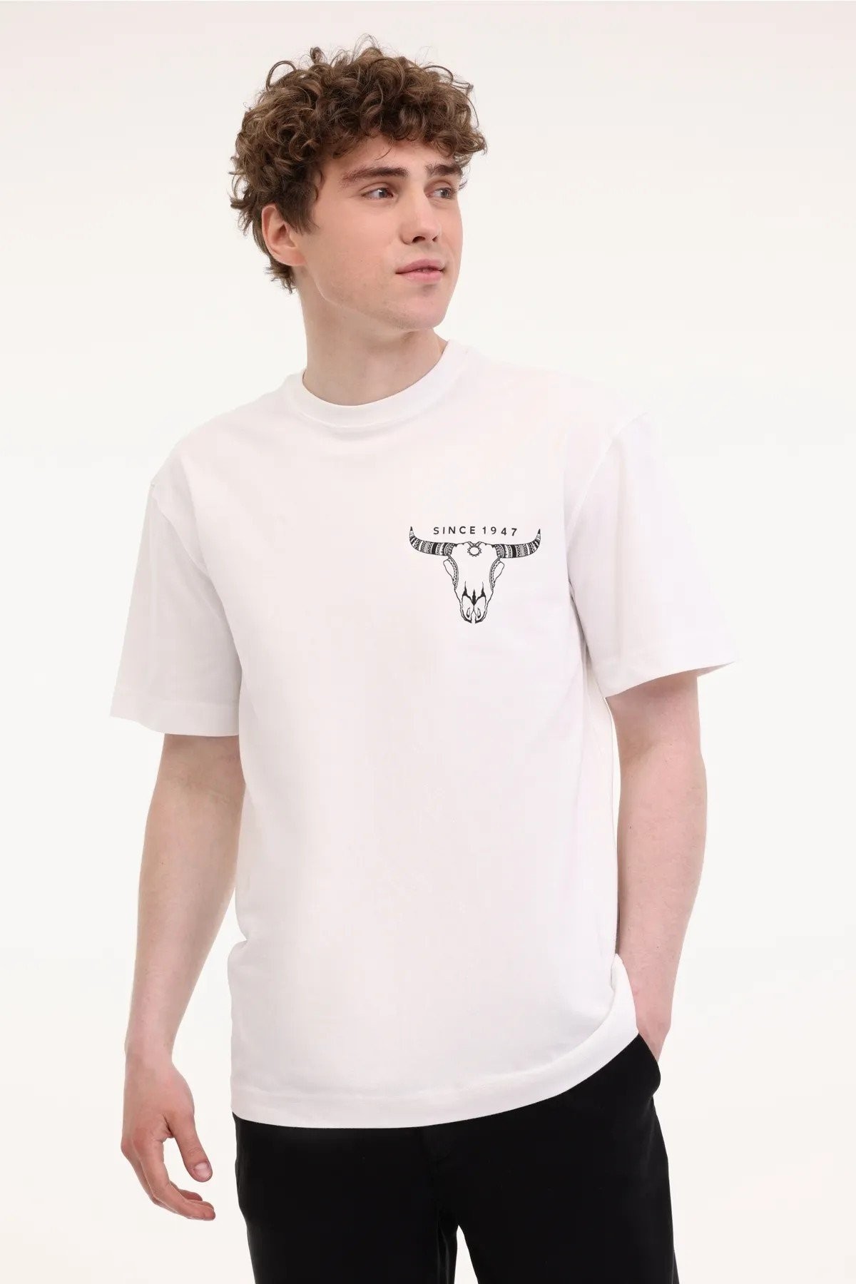 Wrangler Loose Fit Grafik Logo Erkek Tişört  W241299100 - BEYAZ