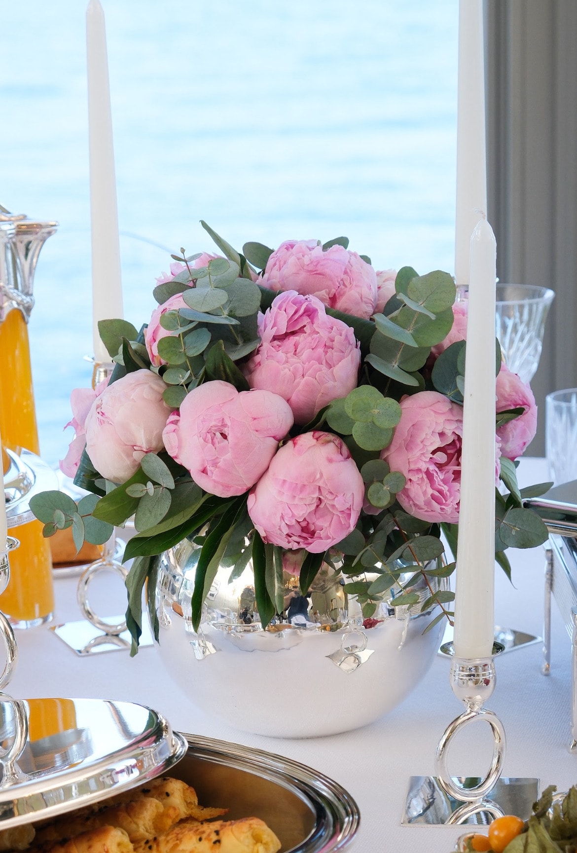 GÜMÜŞ KÜRE VAZO 17CM