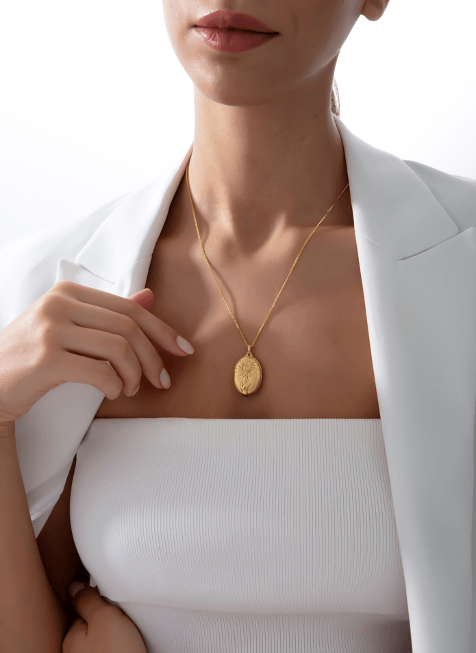 Touch the Sun Locket Kolye