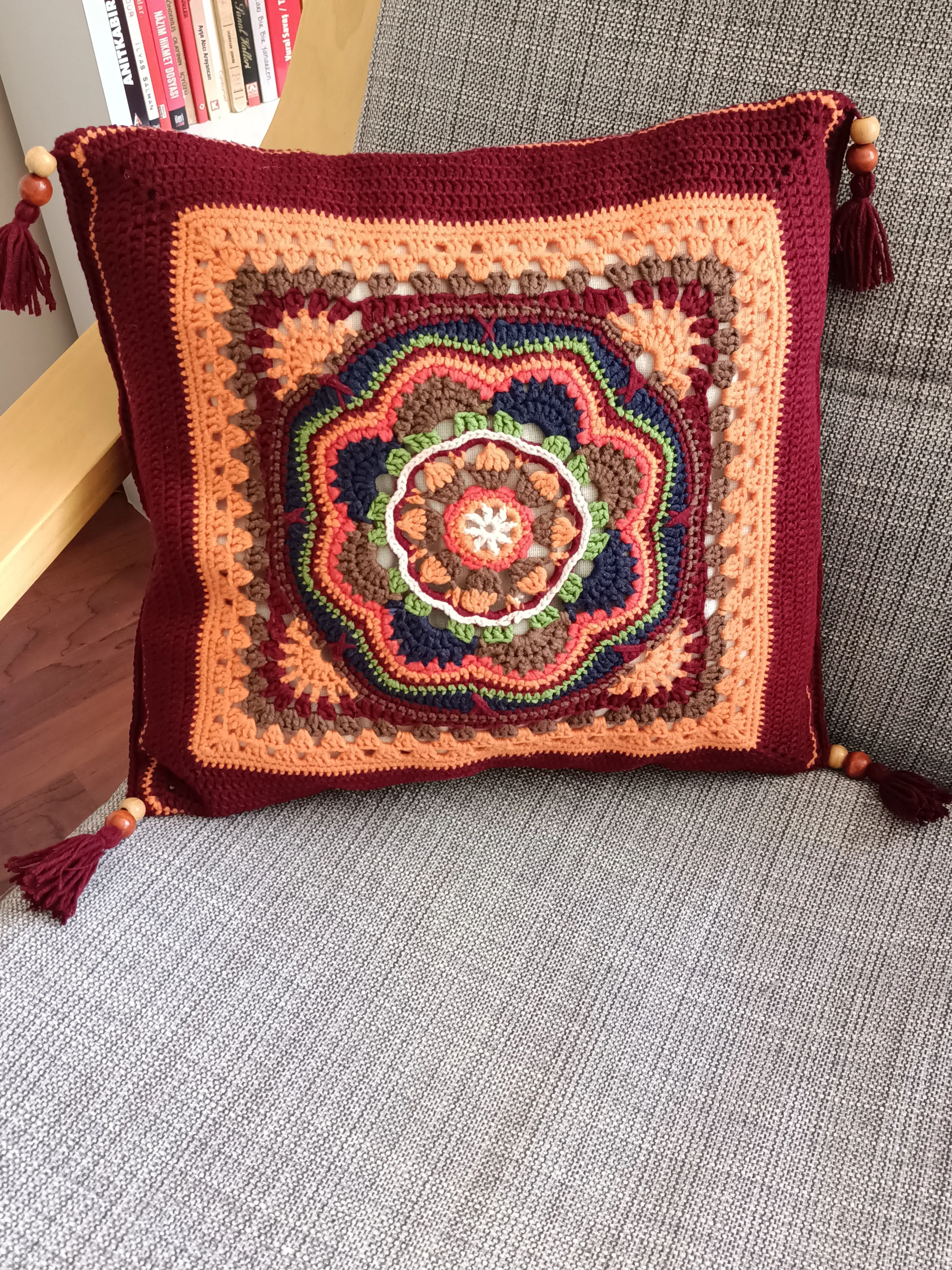 Bordo Mandala Kırlent