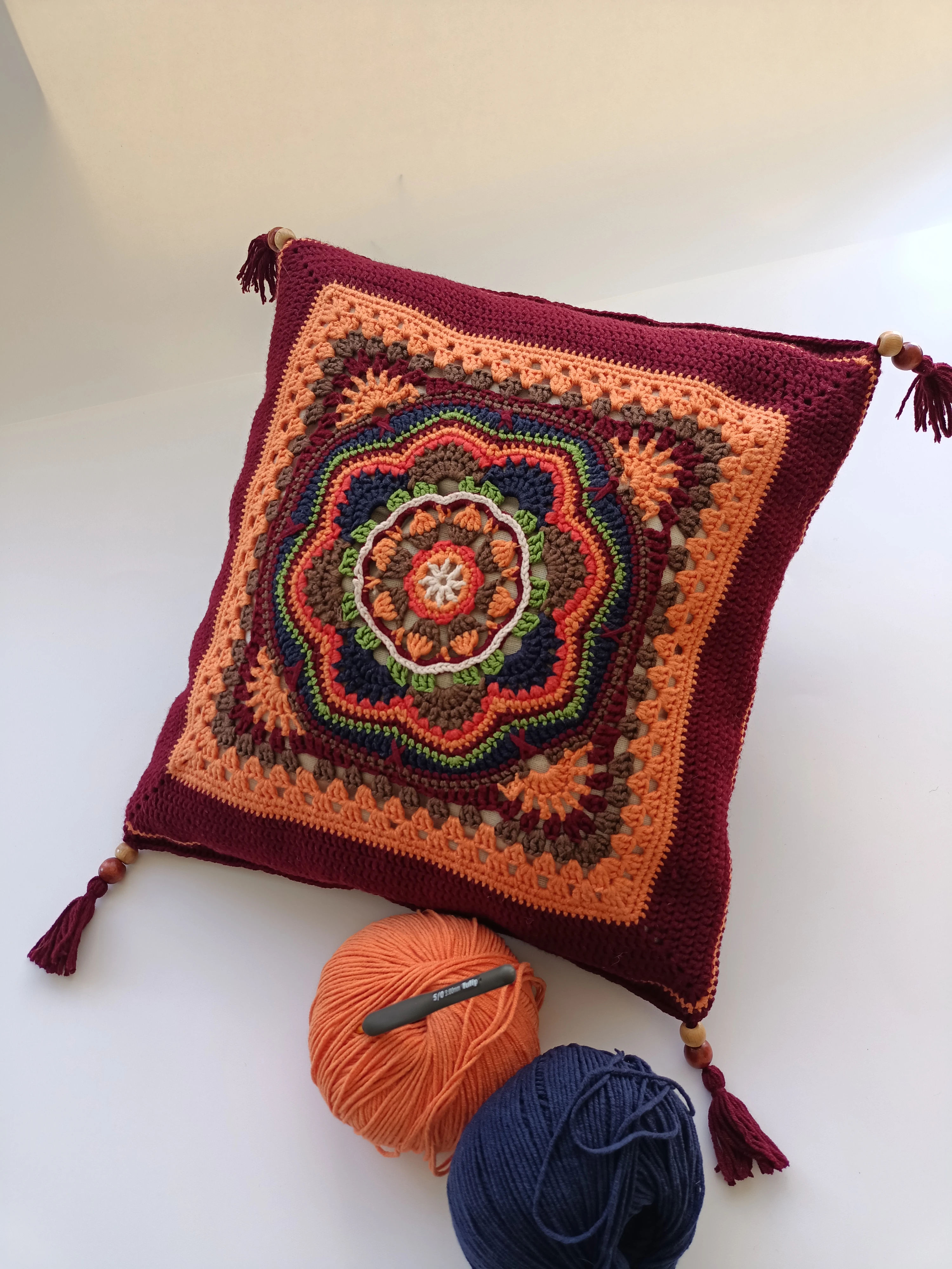 Bordo Mandala Kırlent