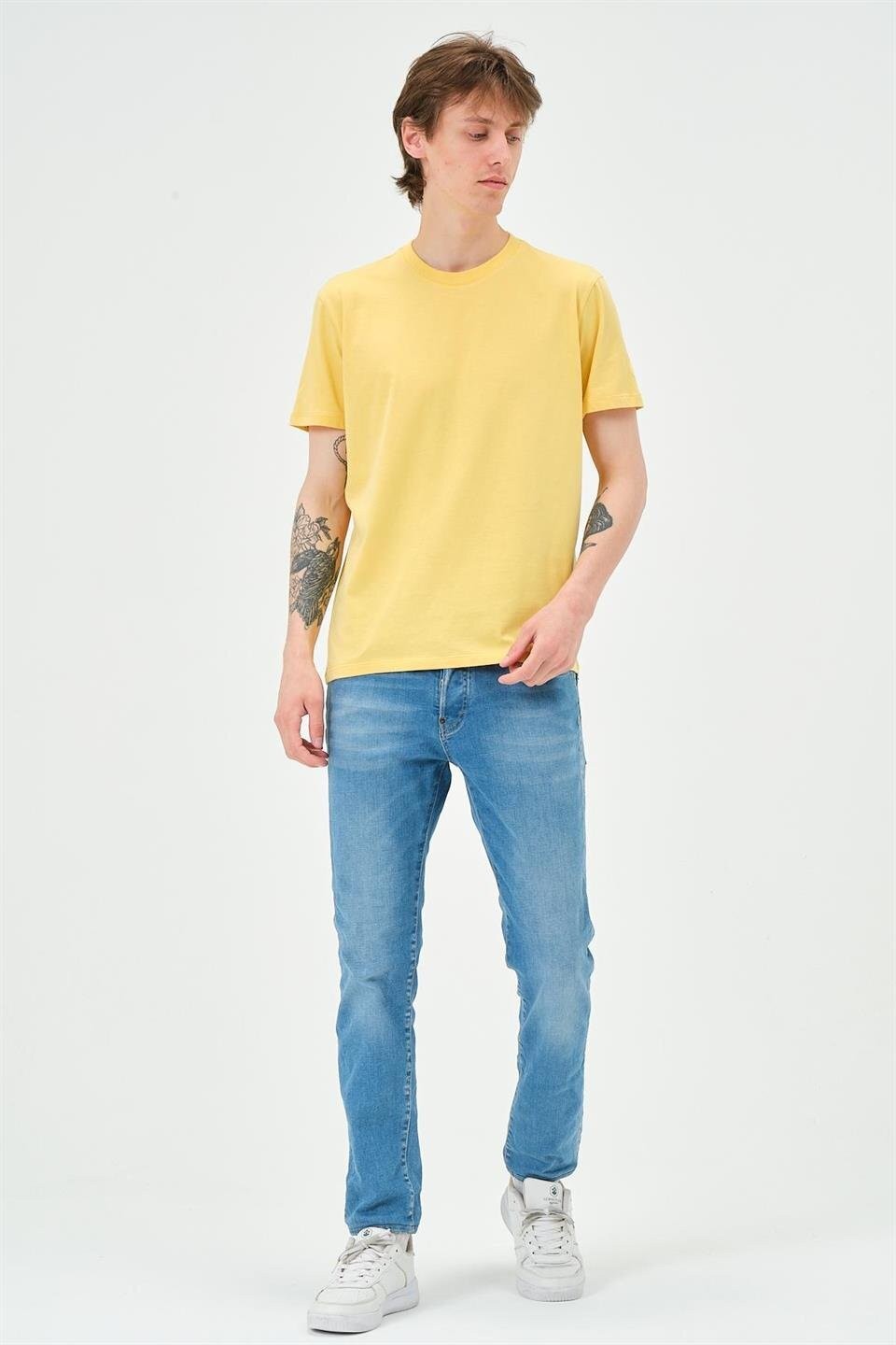 Erkek Bisiklet Yaka Regular Kalıp T-shirt Sarı