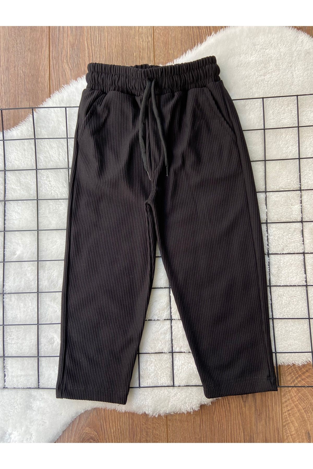 Erkek Jogger Pantolon 3'lü Set (1 Beden Büyük Alınız.)