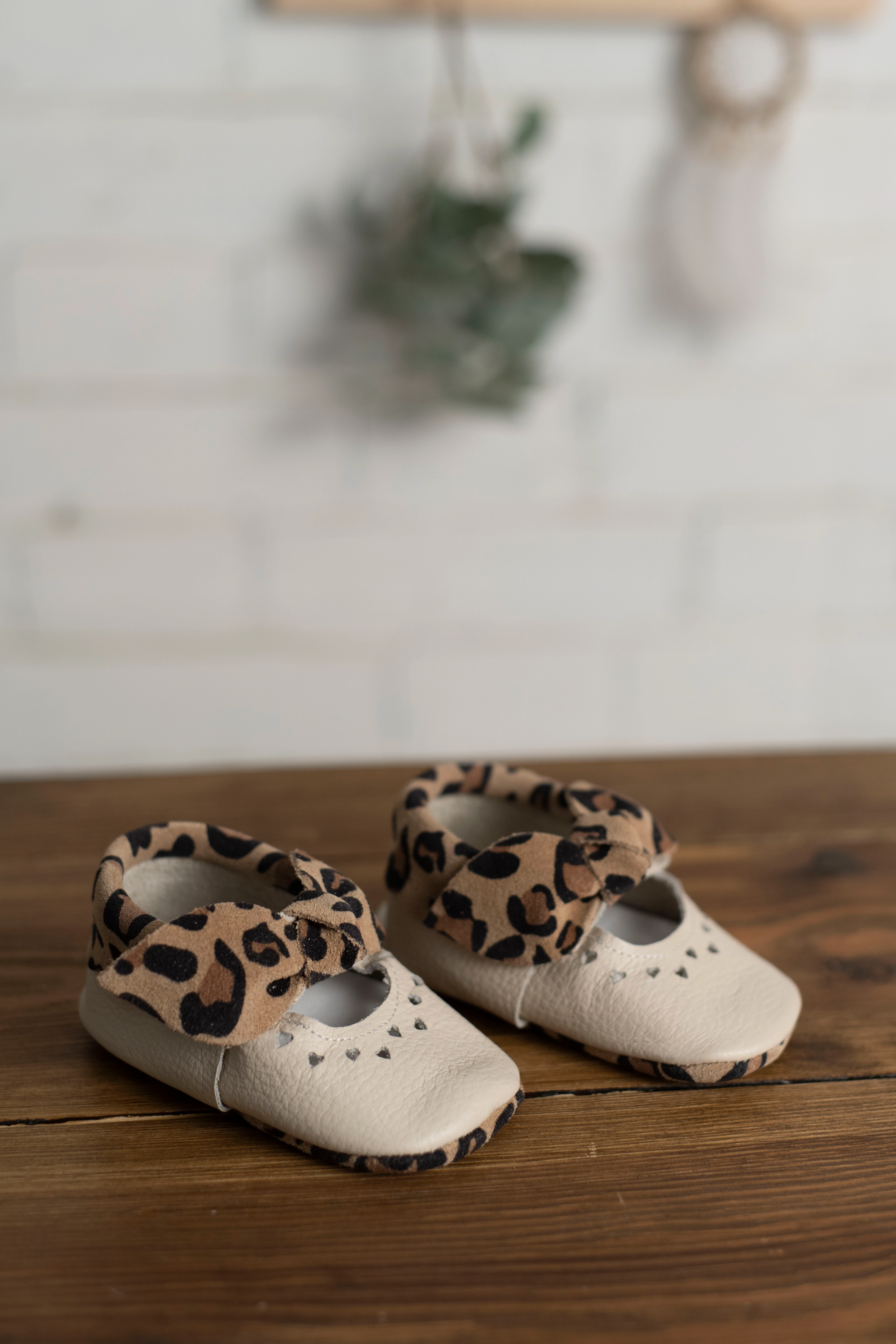 Yeni Doğan Kız Bebek Deri Leopar Ayakkabı