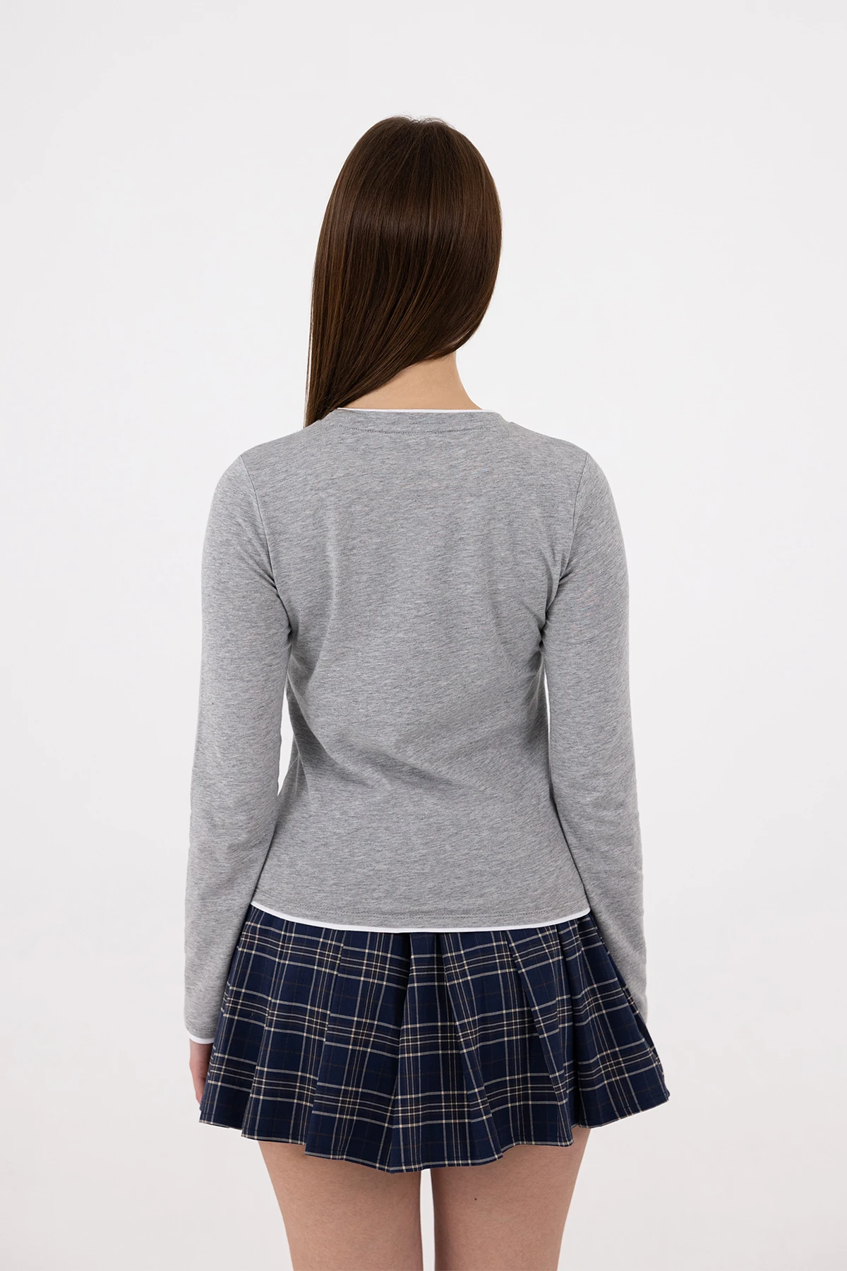 KONTRAST BİYELİ UZUN KOLLU T-SHIRT