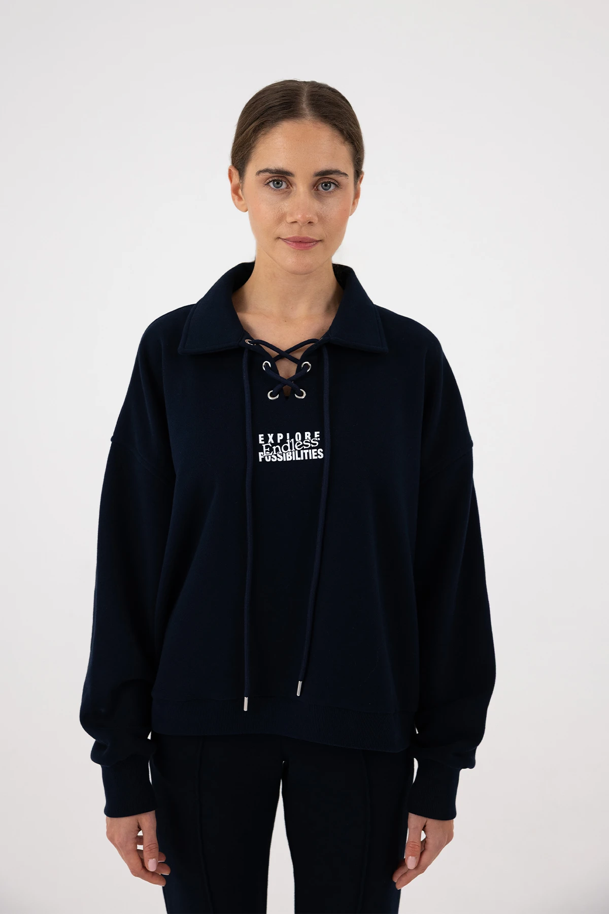 POLO YAKA SLOGANLI SWEATSHIRT