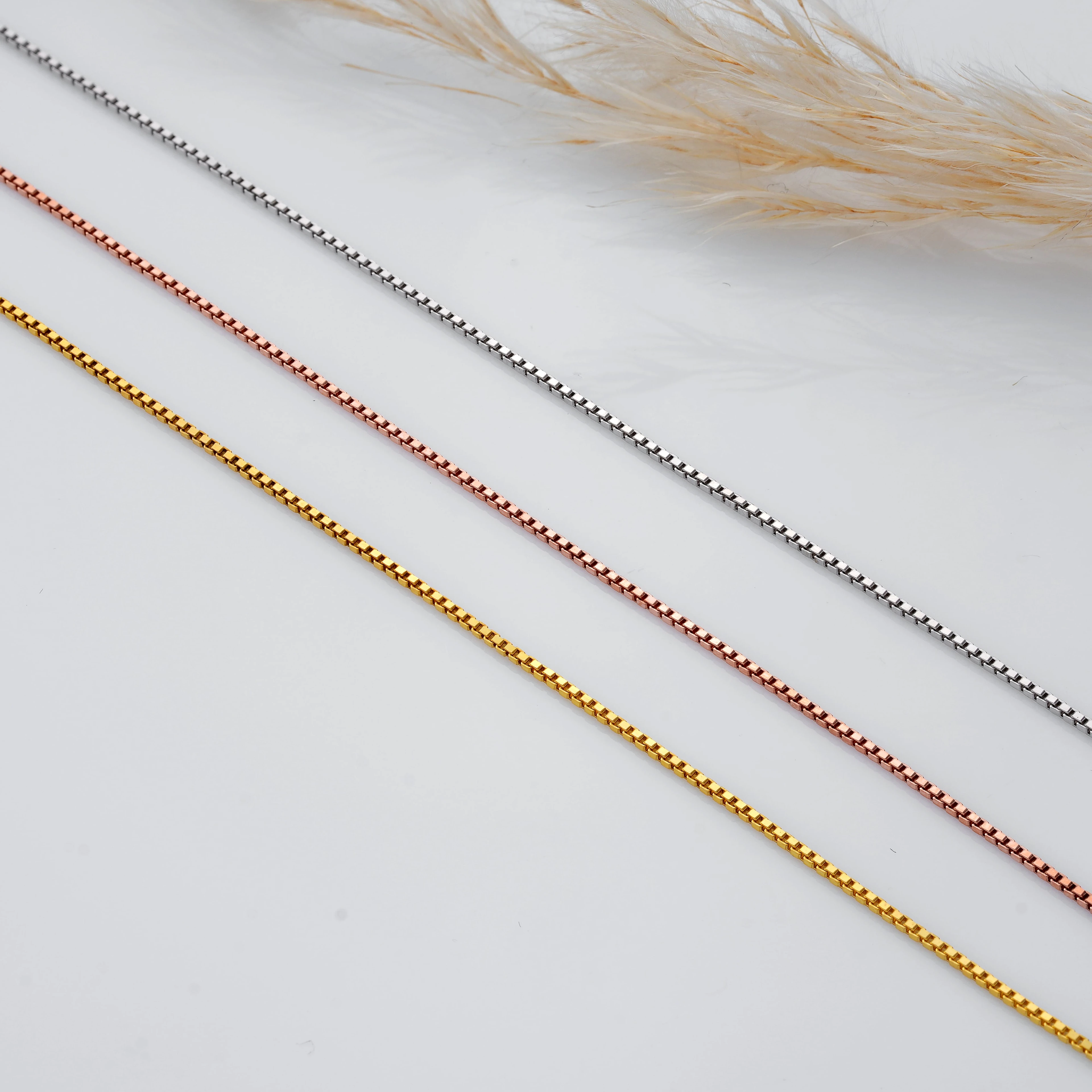 Kişiye Özel Dikey İsim Kolyesi 