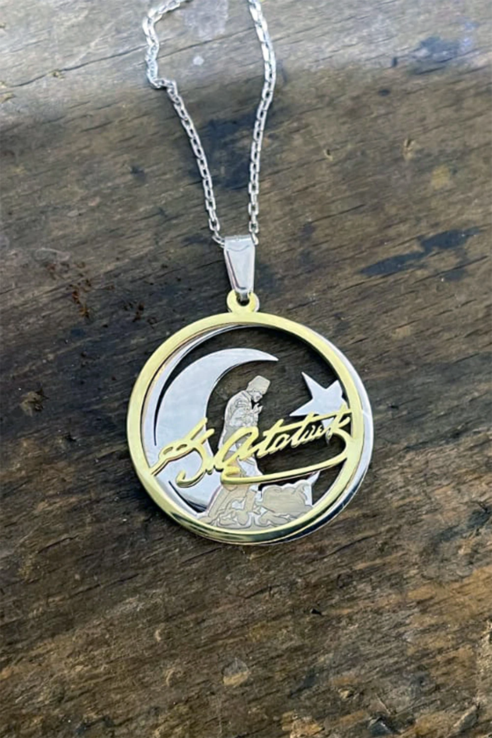 925 Ayar Gümüş Atatürk Kolye – Hilal ve Yıldız Tasarımlı, Altın Kaplama Yuvarlak Kolye Ucu