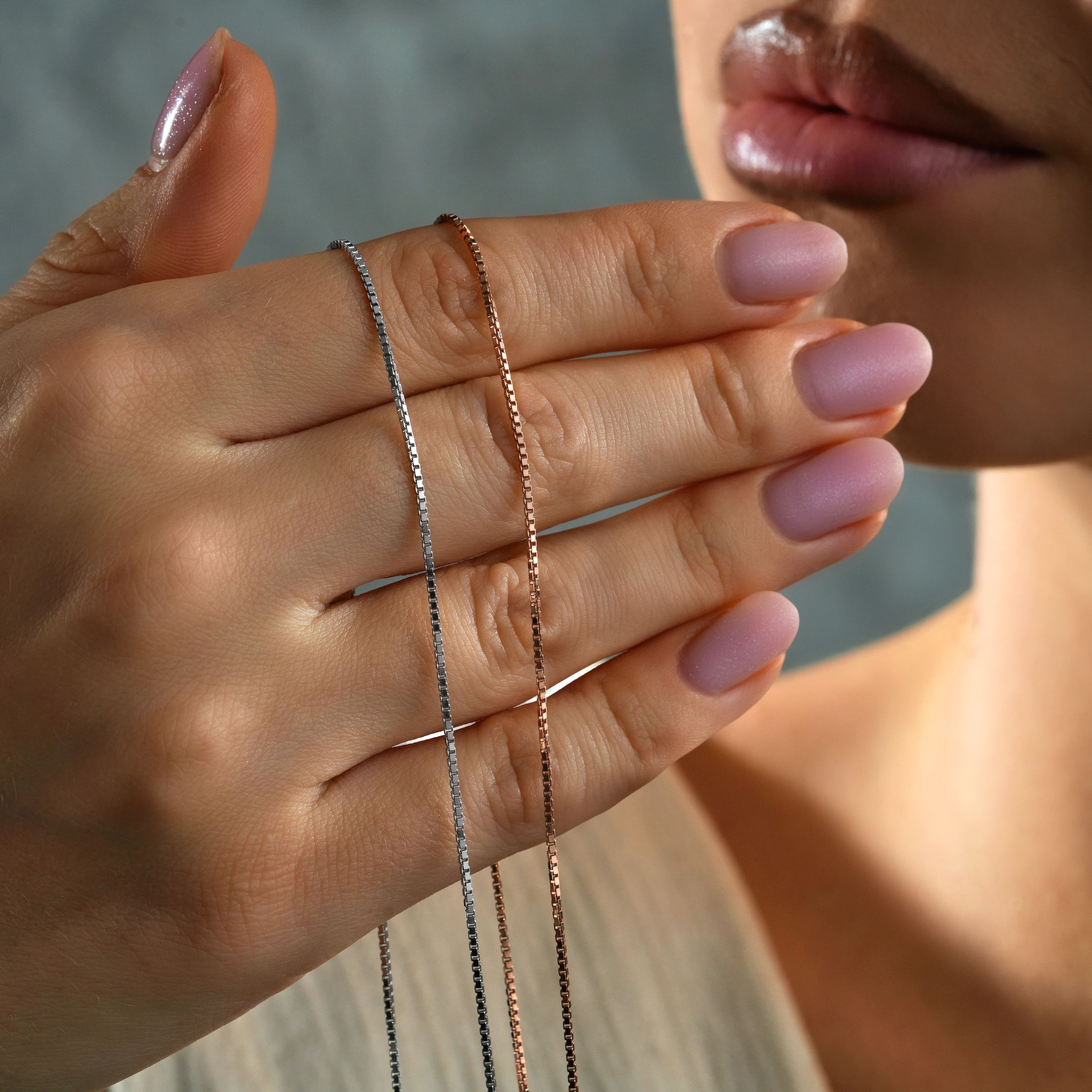 Kişiye Özel Dikey İsim Kolyesi 