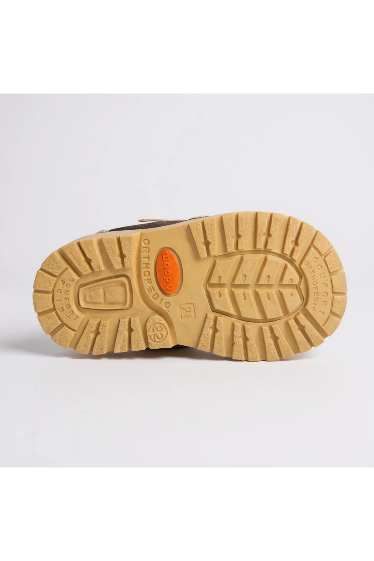 حذاء بني طبي من الجلد الطبيعي مزود بشريط فيلكرو واحد