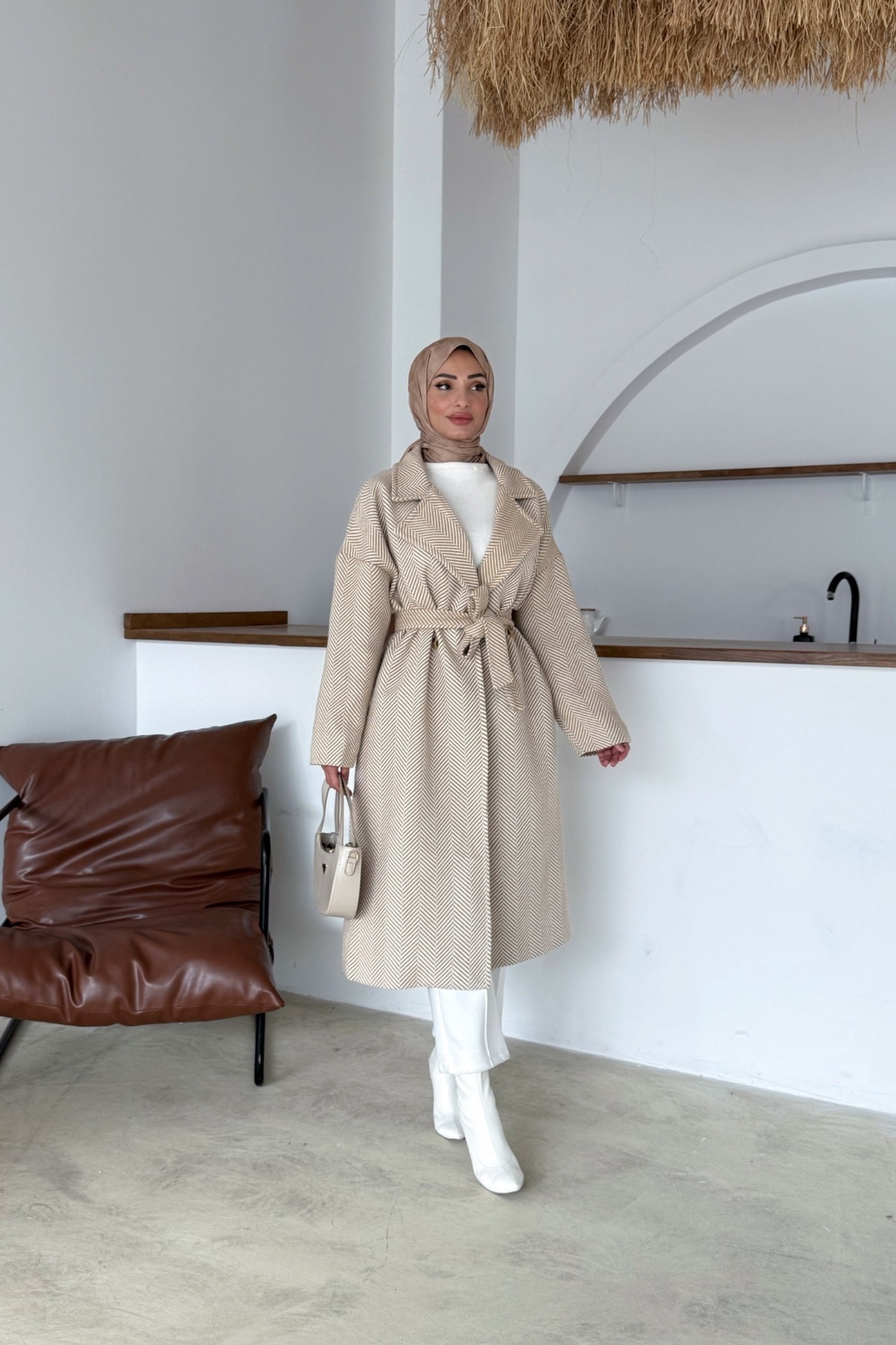Efide Astarlı Kaşe Kaban | Bej
