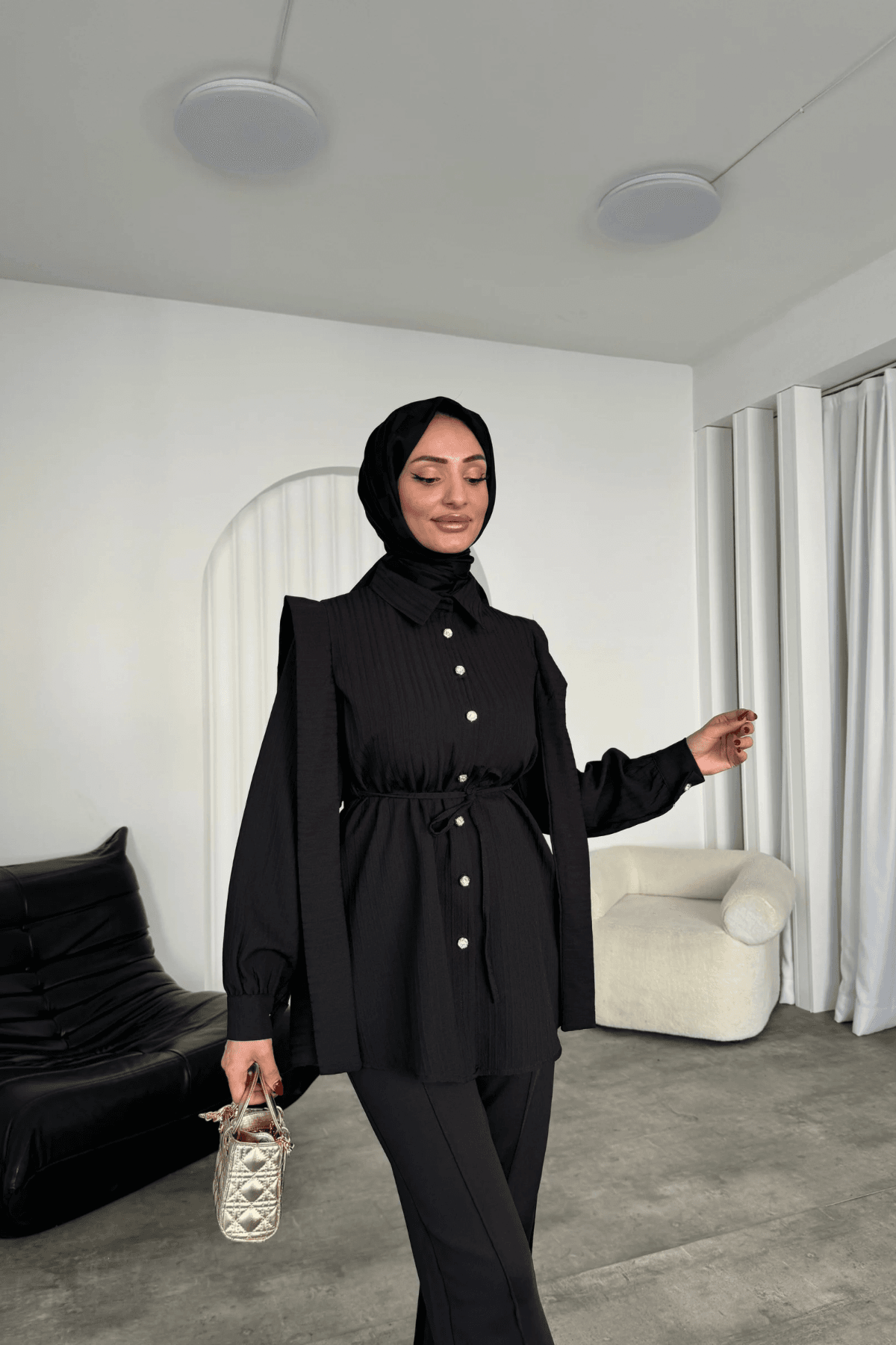 Nora Tunik