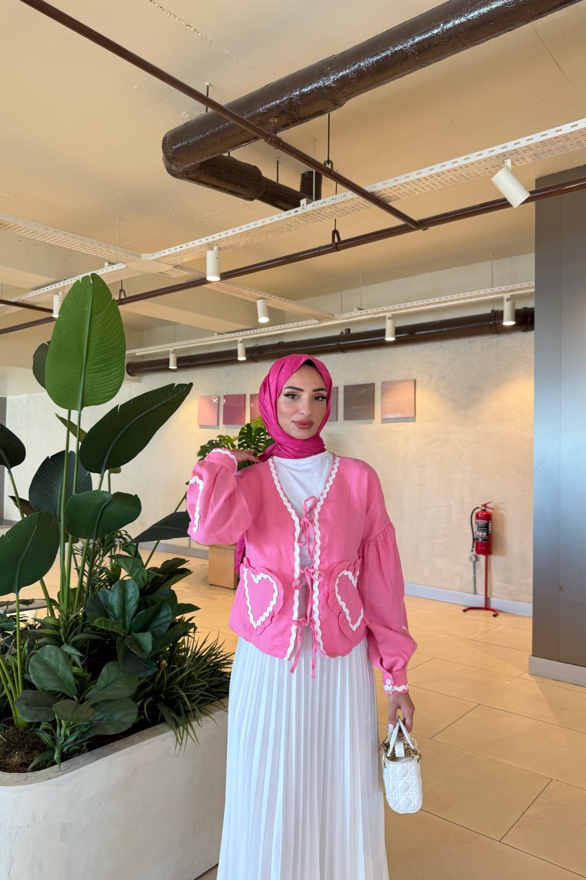 Güzin Hırka | Pembe