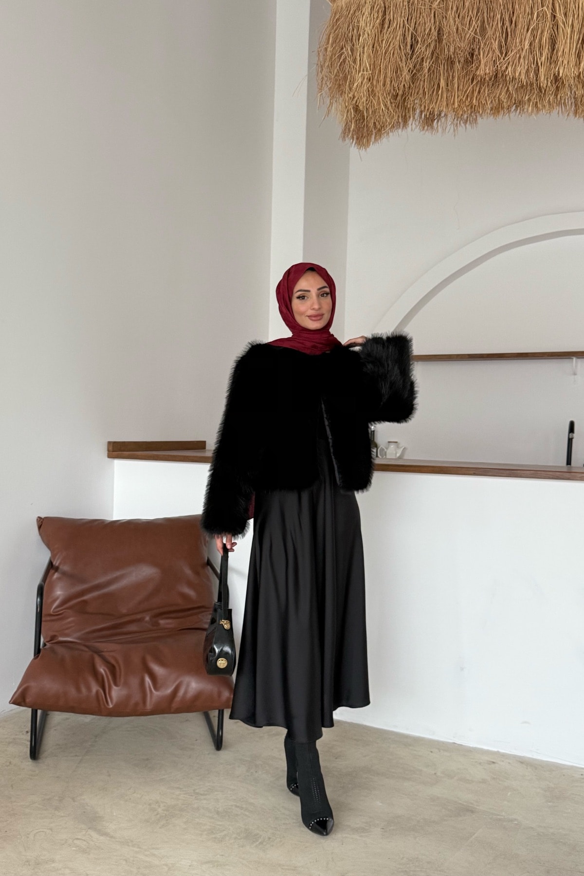 Ahsa Kürk | Siyah